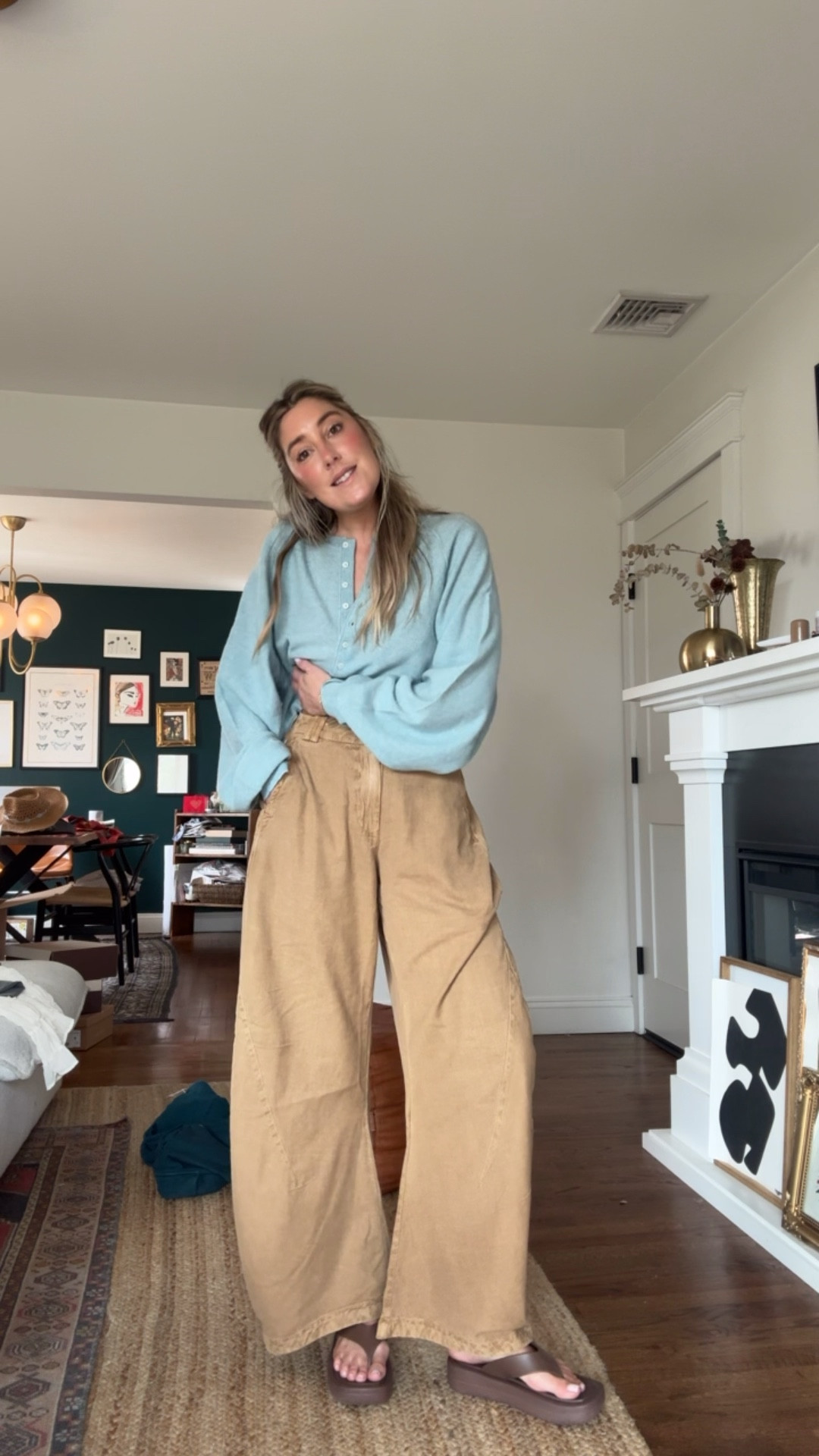 The spotlight trouser! Comes in a ton of colors 🙌🏼 @freepeople #freepeoplepartner 