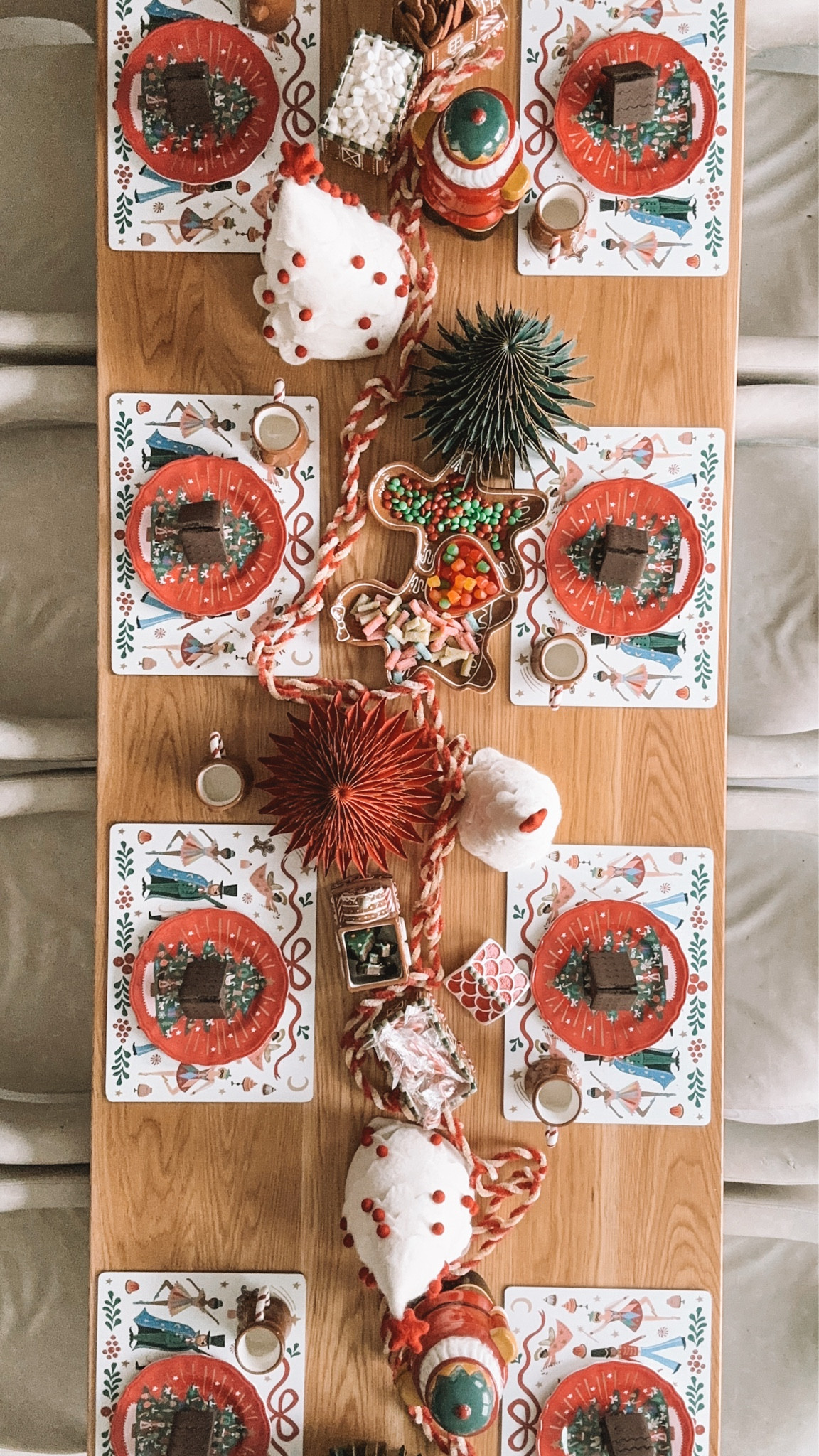 Our annual Christmas party is here! 

#LTKstorytime #LTKHome #LTKHoliday