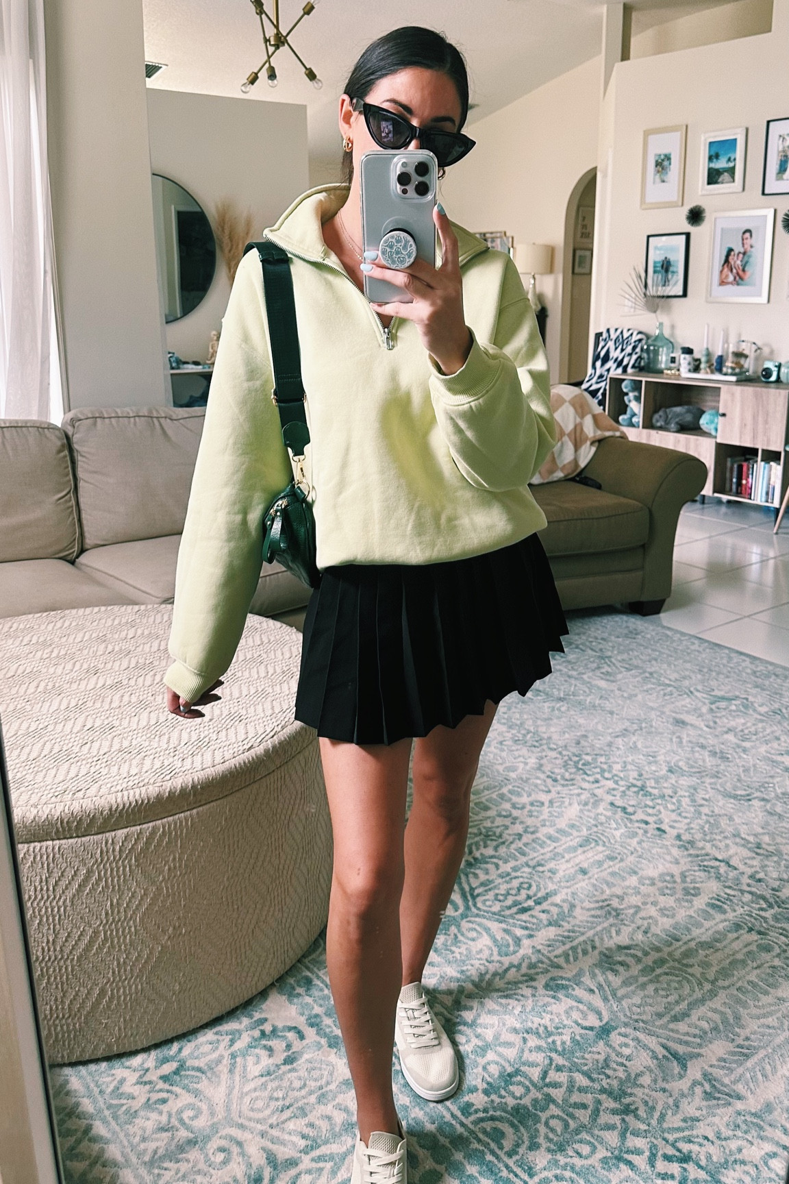 Comfy cute 💚

#LTKfindsunder100 #LTKtravel #LTKfindsunder50