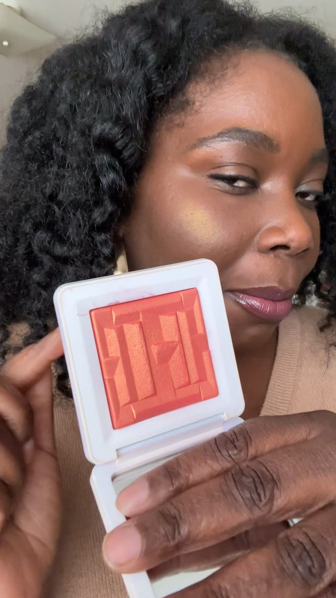 One of the best highlighters. And it’s perfect for spring makeup. 

#LTKBeauty