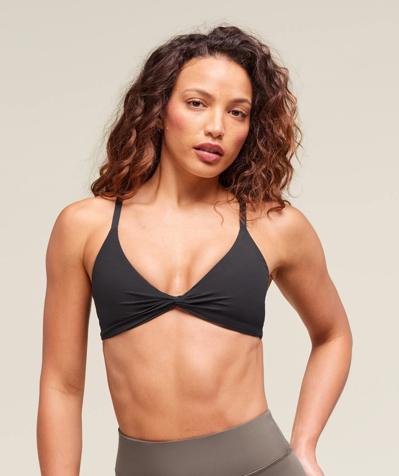 Gymshark Twist Front Bralette - Black | Gymshark CA