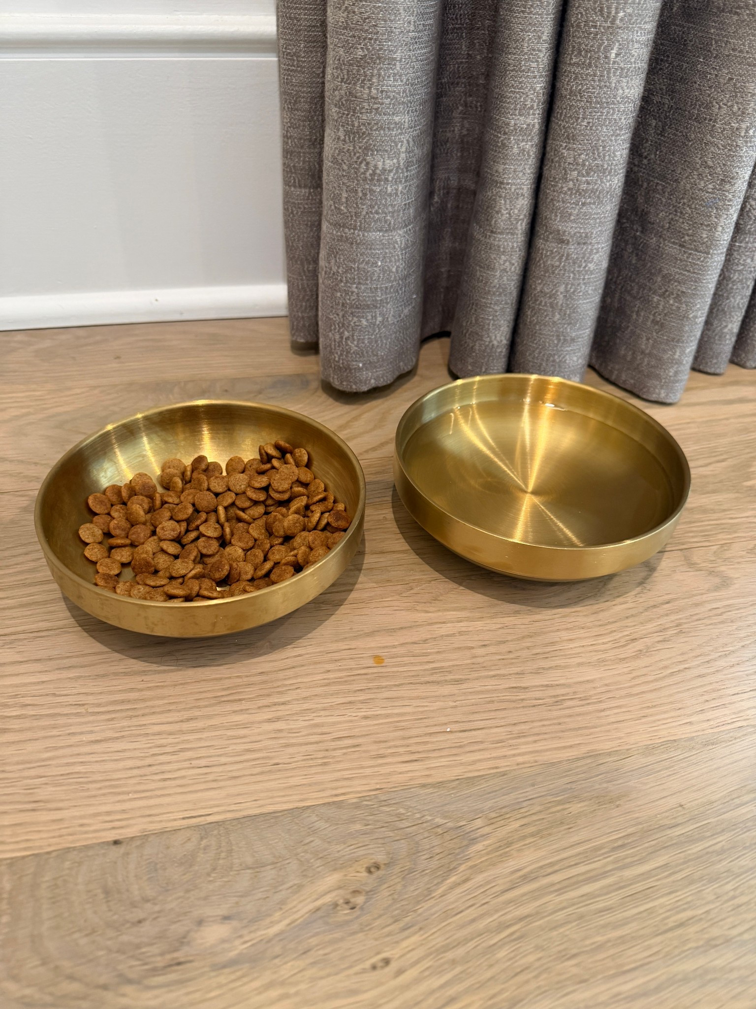 The prettiest food and water bowls in a heavy duty scratch resistant brass gold. 

The set is under $18!

#LTKdayinmylife #LTKHome