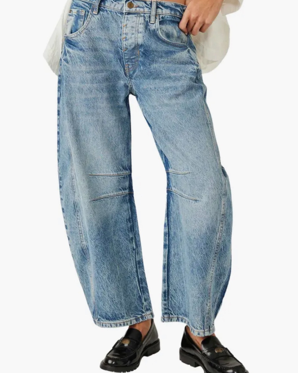 Barrel jeans 
#sale


#LTKStyleTip #LTKSaleAlert #LTKFallSale