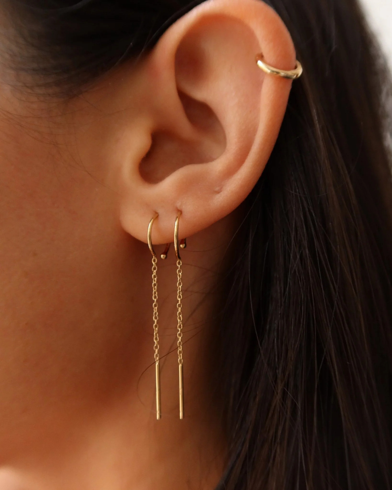 harlow huggie chain threader

                      -

                      $64 | Cupcakes and Cashmere LLC