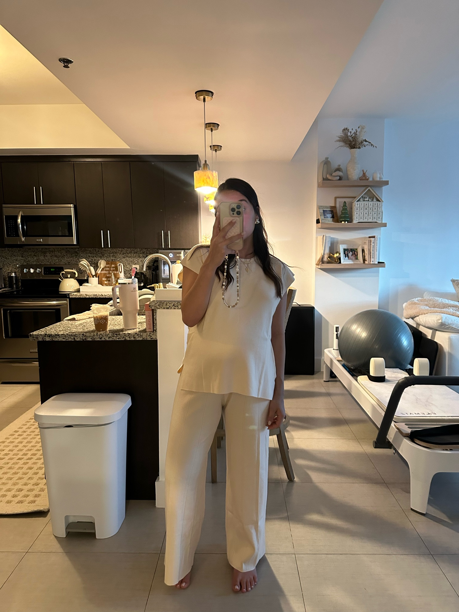 comfiest set ever! Wearing a medium for the bump. 


Amazon set
Bump style 
Bump fashion 

#LTKfindsunder50 #LTKbump #LTKfindsunder100