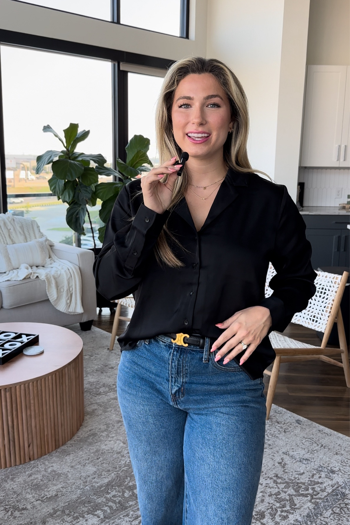 Classic blouse and jeans for todays office look 

#LTKFindsUnder50 #LTKStyleTip #LTKWorkwear