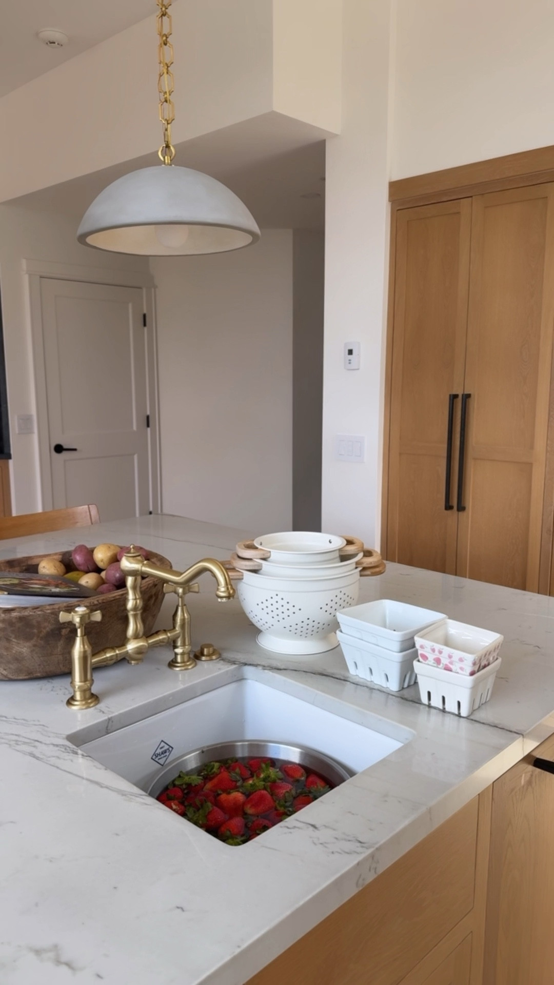 KITCHEN \ favorite I use in the spring and summer!🍓🍓🍓

Home
Amazon
Decor 
Fruit washing 

#LTKWatchNow #LTKHome #LTKSeasonal