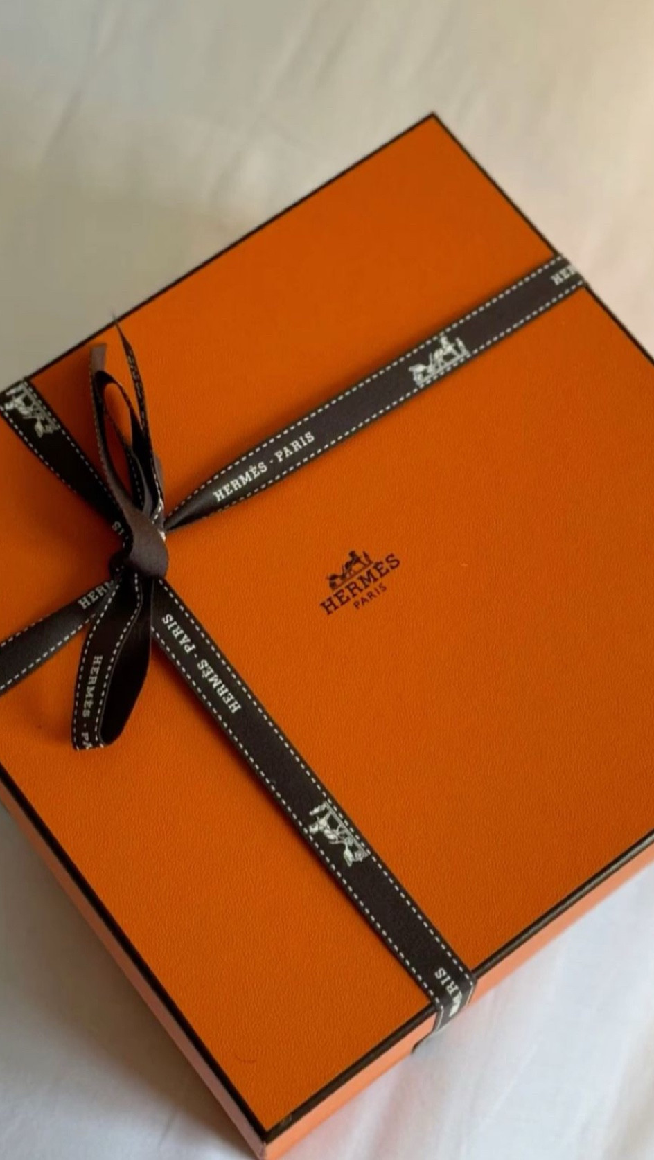 Unboxing The Birkin

#asmr #kelly #birkin #hermes 