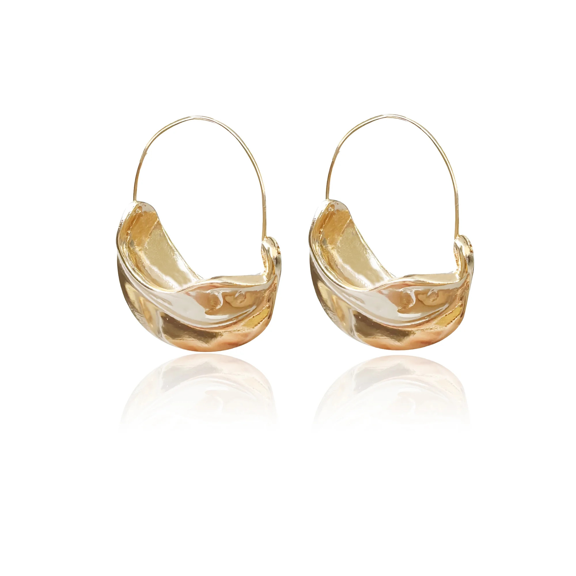 Time and Tru Women's Wire Sculptural Metal Earring In Gold Plated Color | Walmart (US)