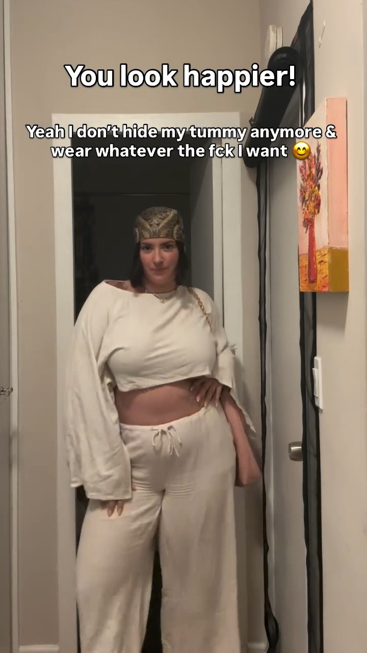 It’s called growth 🫶🏼

#midsize #size12 #bodyacceptance #curvy #midsizestyle #size14 #smallfat #midsizeblogger #midsizefashion #selflove #bodyneutral #bodyneutrality #bodyacceptancejourney #goldenconfidence #curvywomen