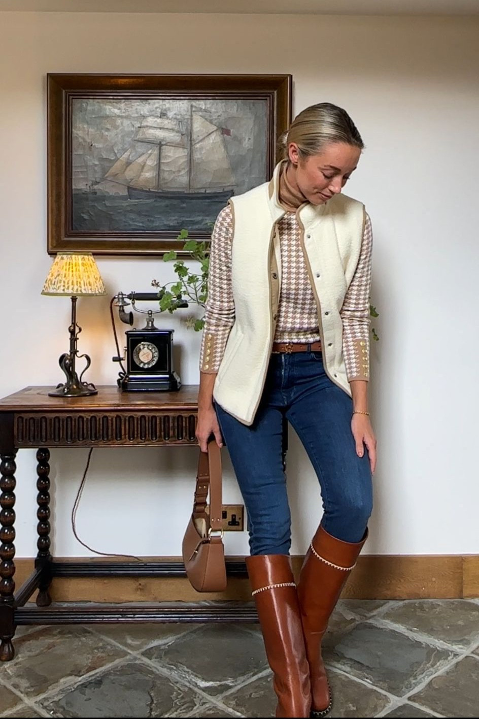 30 days of Autumn Outfits | Day 2

Perfect for crisp autumnal walks and afternoon pub lunches in the countryside! Pairing country essential items like my knee high boots and fleece gilet. The key is layering as we transition into the colder months! 

#LTKSeasonal #LTKeurope