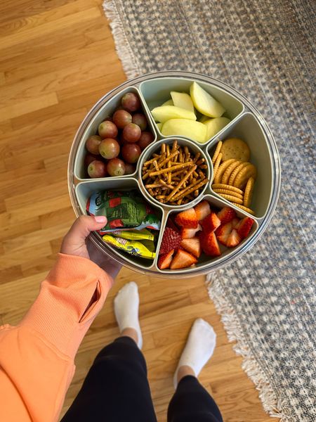 Air tight veggies tray, but make it snacks for the kids!