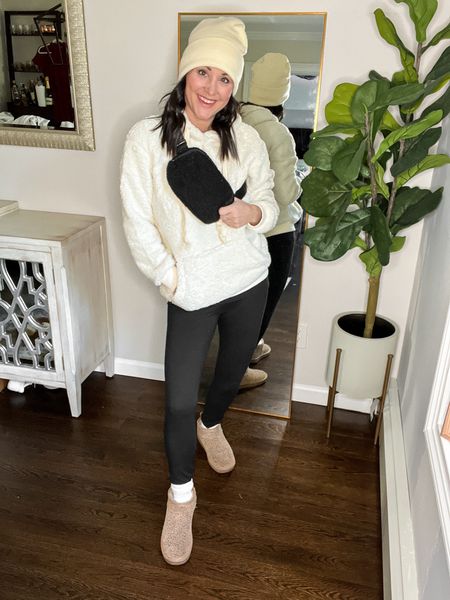 Casual winter outfit | Amazon fashion | petite friendly | leggings outfit | fleece pullover

S in pullover & S/M leggings 

#LTKstyletip #LTKsalealert #LTKfindsunder50