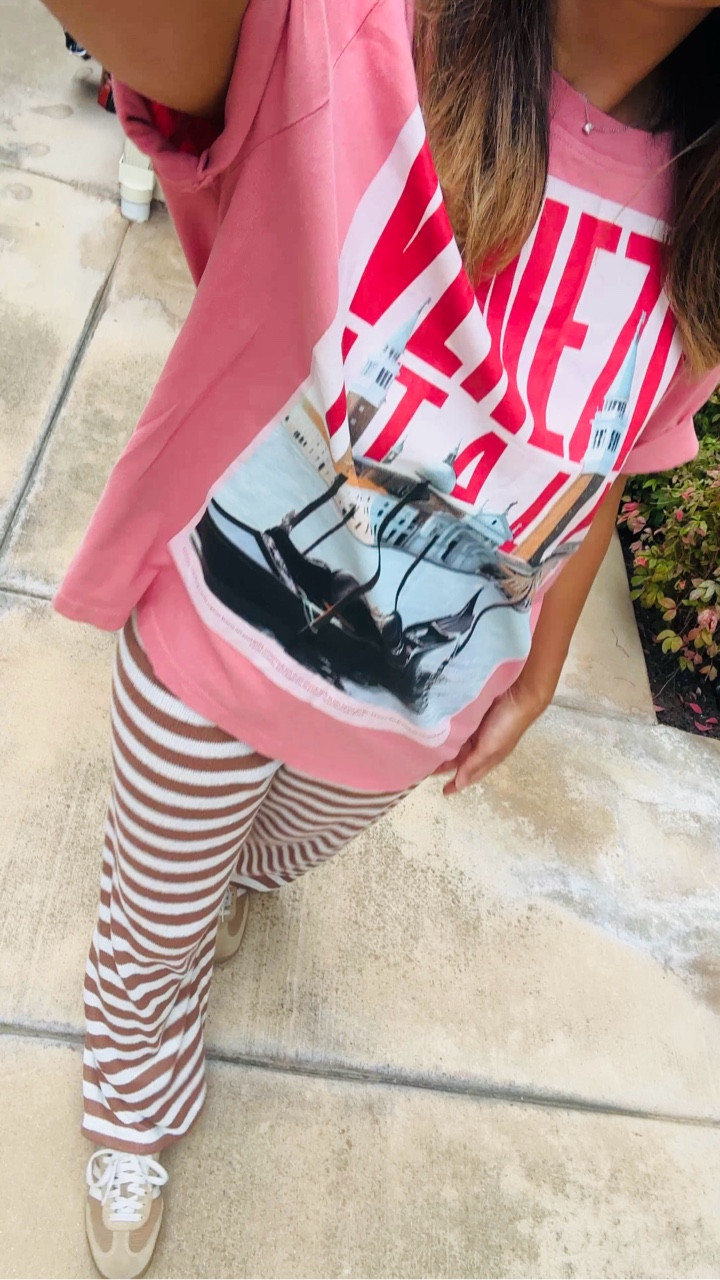 Back to sunny San Diego life☀️ 
Between friend catch-ups and back-to-school prep, it’s been non-stop. 

Relaxed fit, minimal accessories… unless you count 20 acupuncture needles 🪡lol (my go-to treatment)
Do you swear by it, or think it’s just needles and hope?

Link in bio and story

#ootd #fashionblogger #outfitinspiration #styleinspo #inspiration #zara #summerstyle #sandiego #california #momblogger

#LTKSeasonal #LTKOver40 #LTKStyleTip