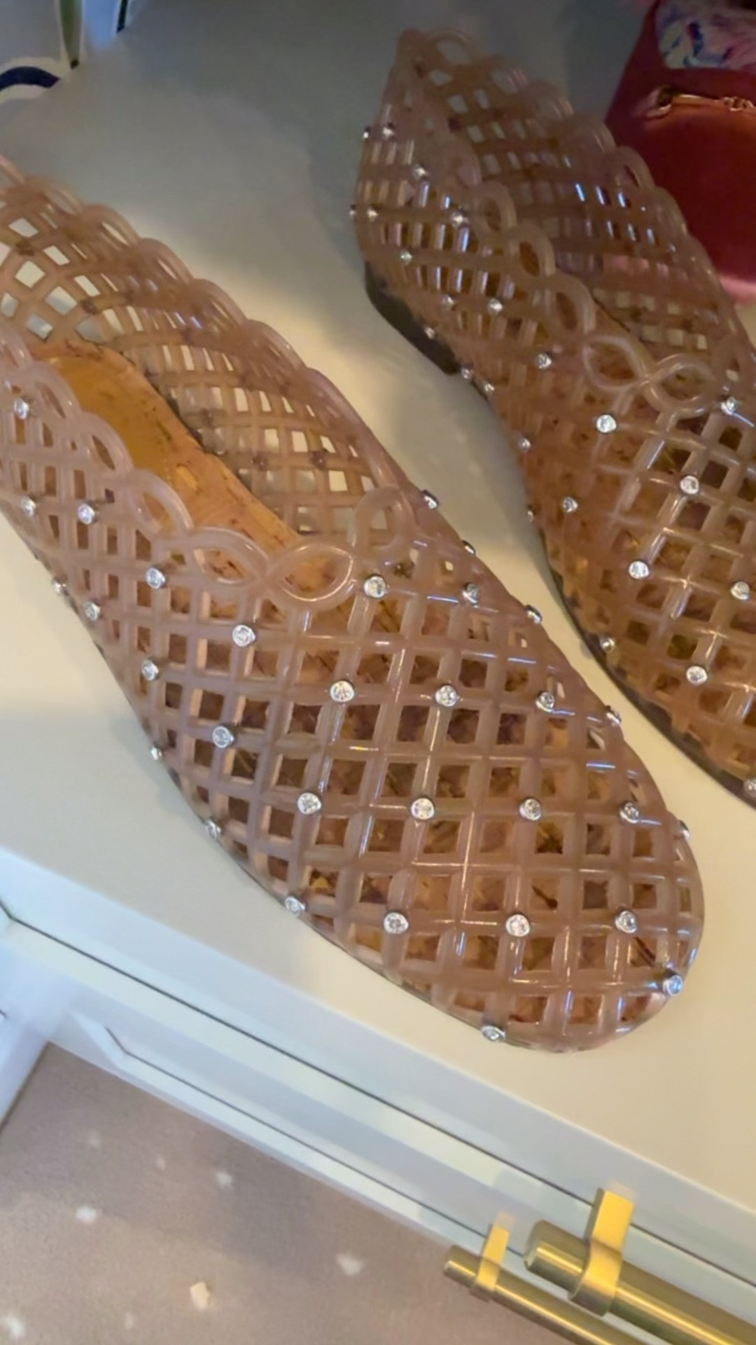 Jelly sandal with rhinestones 🙌🏻🙌🏻🙌🏻

I took my true size.

Summer sandal 🩴 

#LTKdayinmylife #LTKgrwm #LTKSeasonal