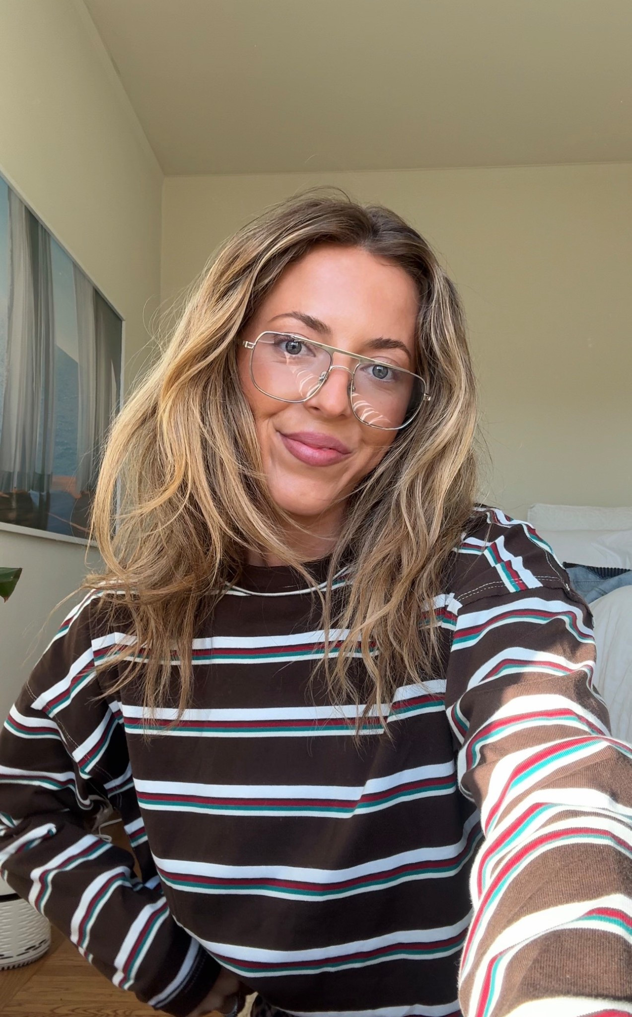 Obsessed with the glasses! Size small in long sleeve 