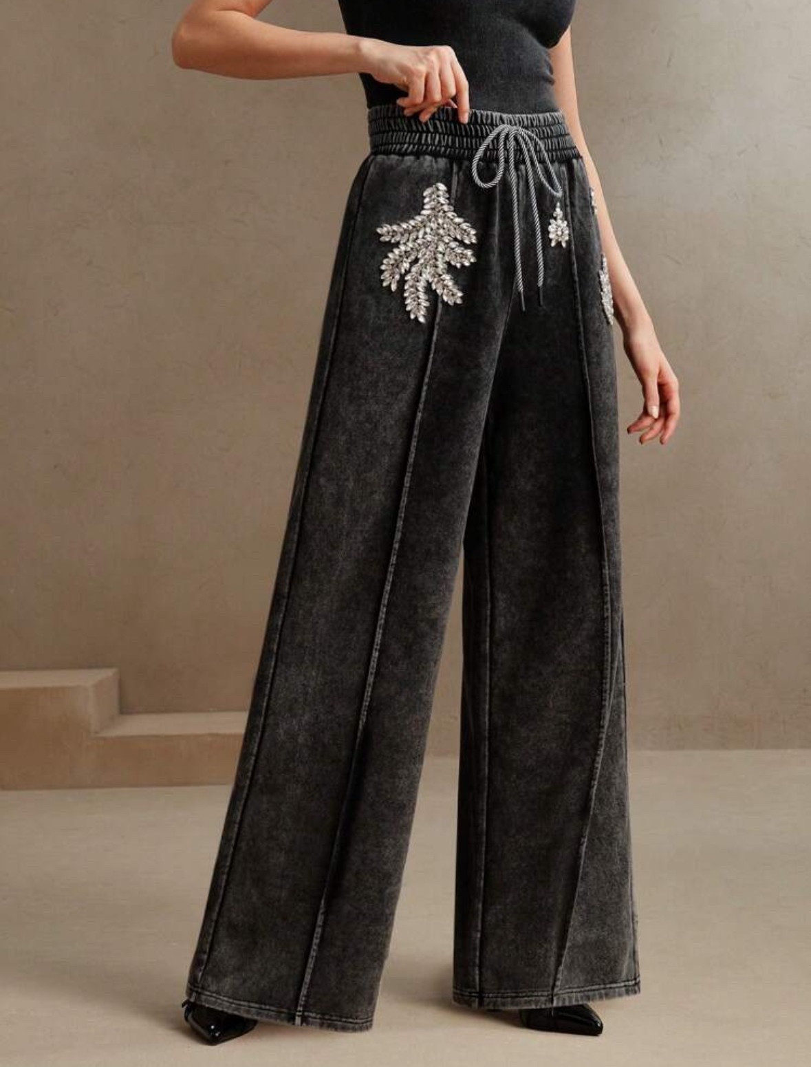 Casual outfit idea with a little sparkle