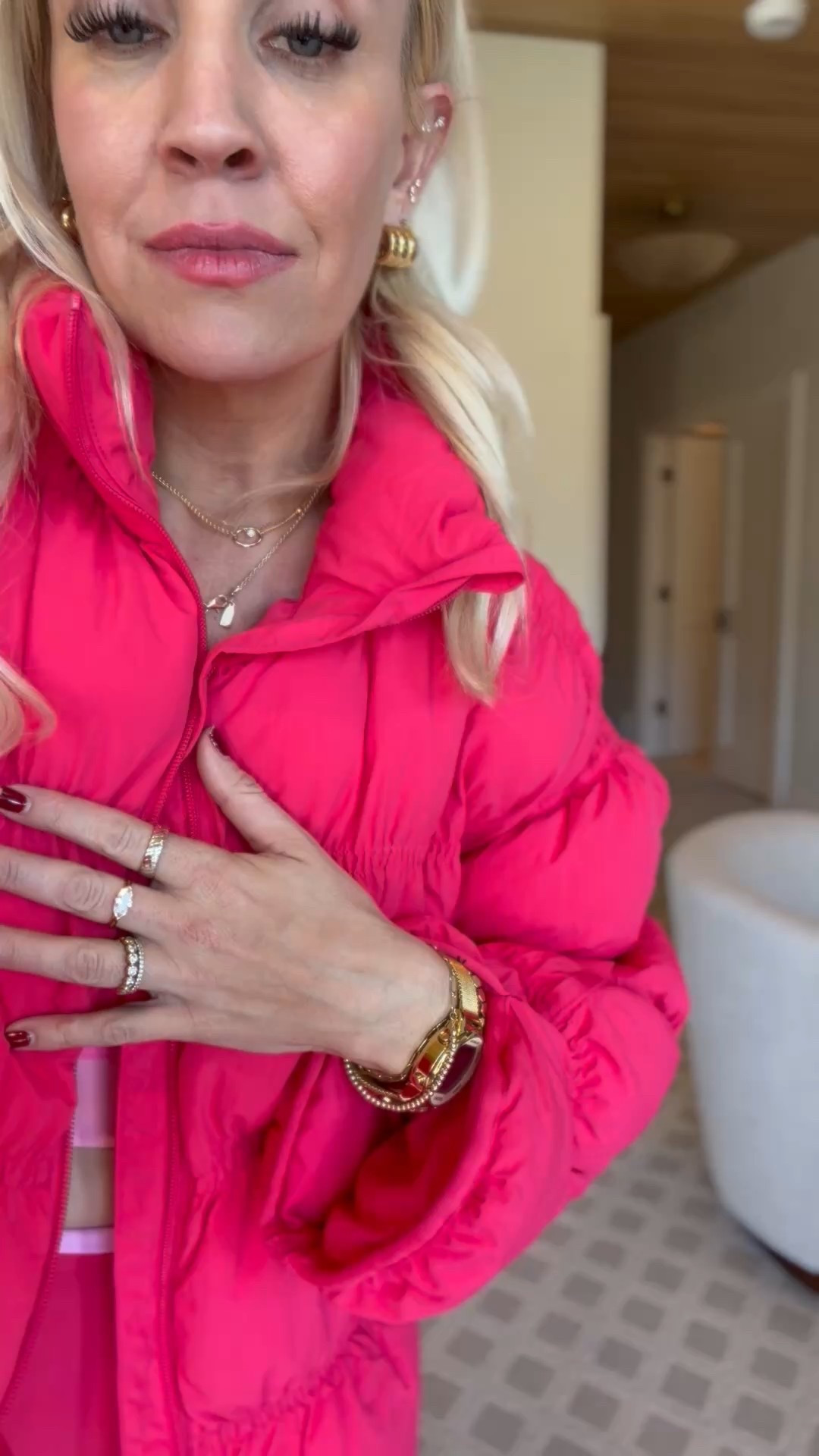 I am so excited about this new puffer! It’s only $40 (compared to the wild fable one for $60)! I did a size M

#LTKFindsUnder50 #LTKFindsUnder100 #LTKootd