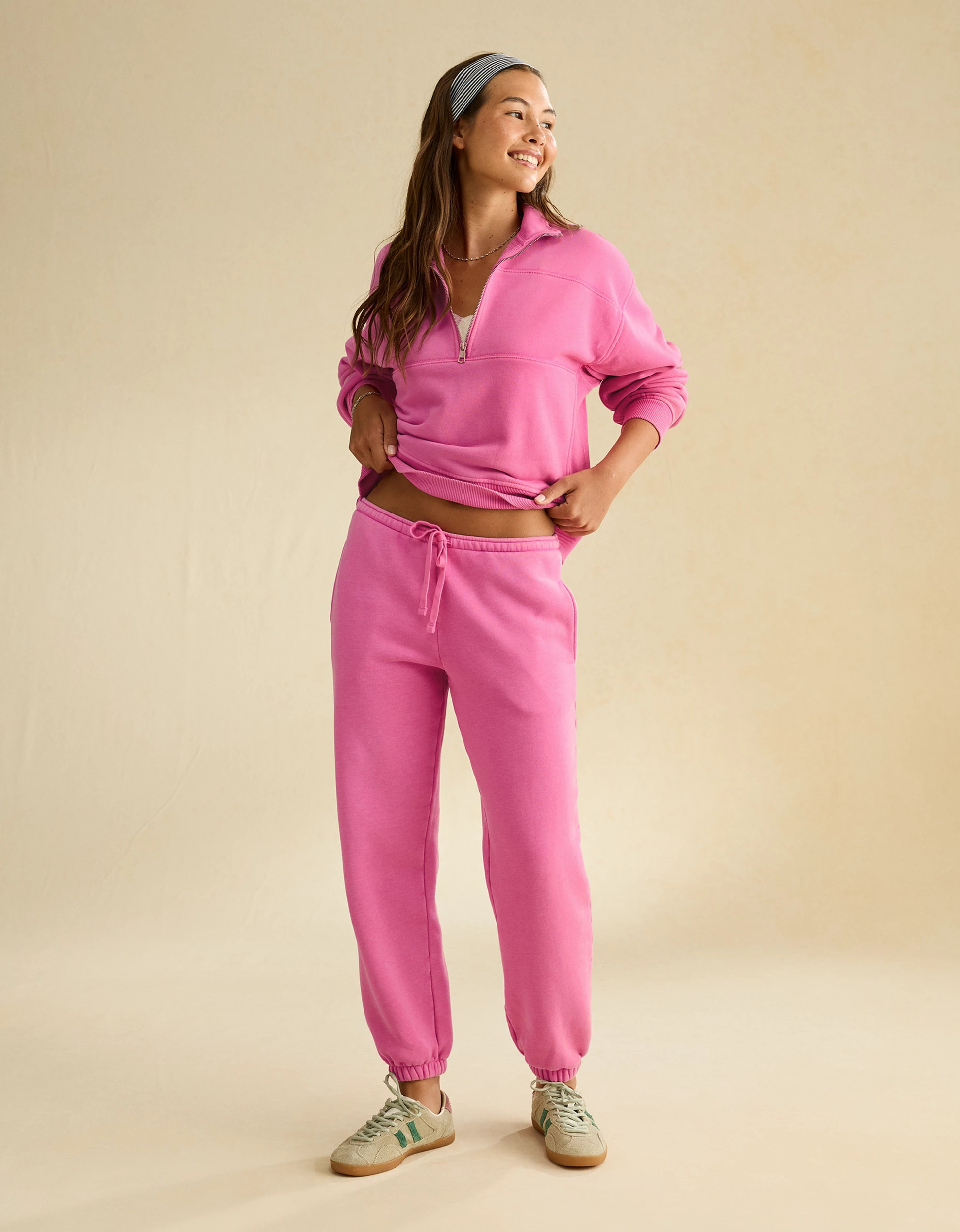 AE Everyday Luxe Low-Rise Baggy Jogger | American Eagle Outfitters (US & CA)
