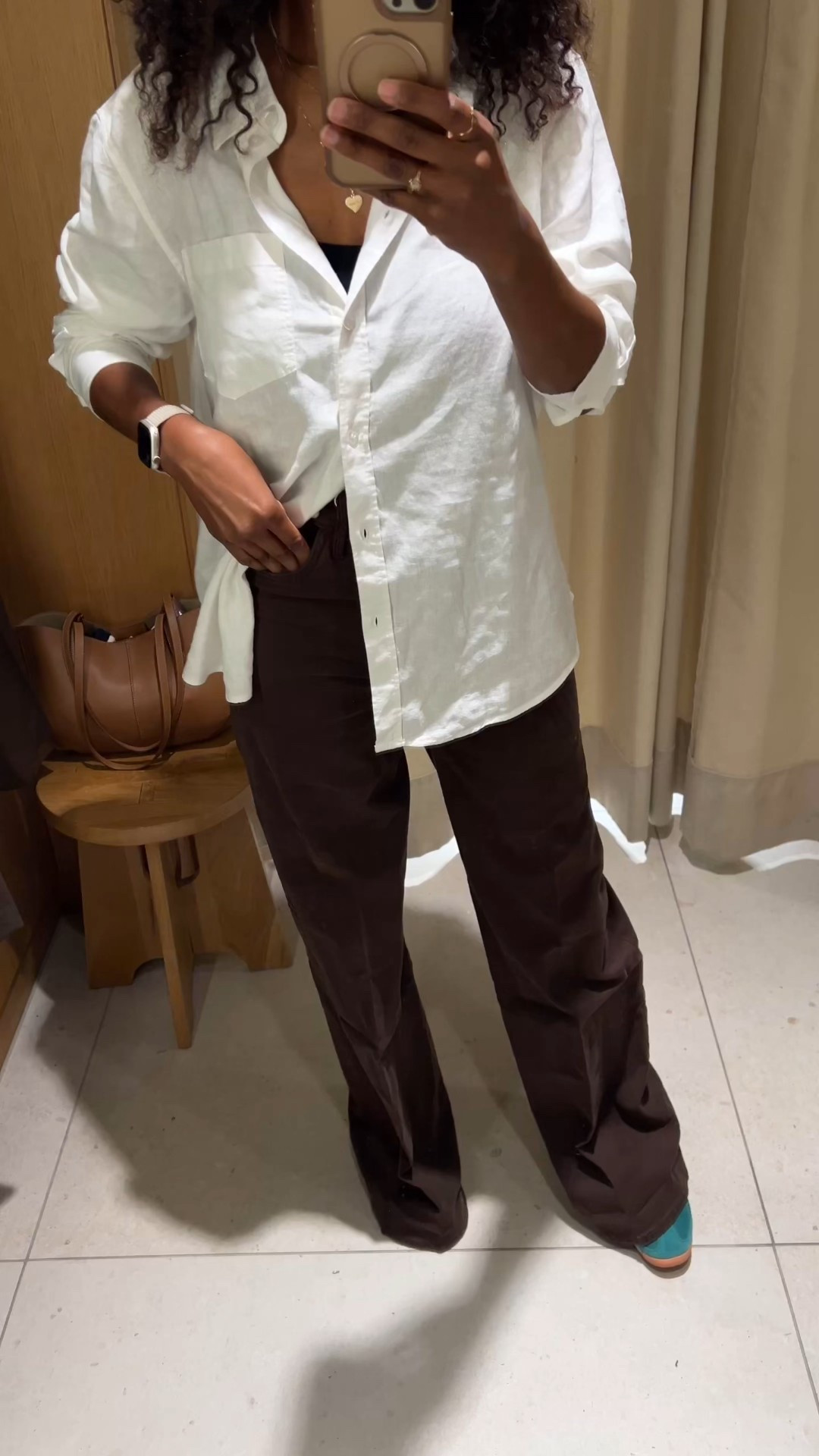 Both top and bottom on sale now! Chocolate brown, white and a bit of green 😍. 

These wide leg choc brown pants you neeeeeeed 🤎 #blackfriday #blackfridaydeals #casuallutfit

#LTKCyberWeek #LTKSaleAlert #LTKFindsUnder50