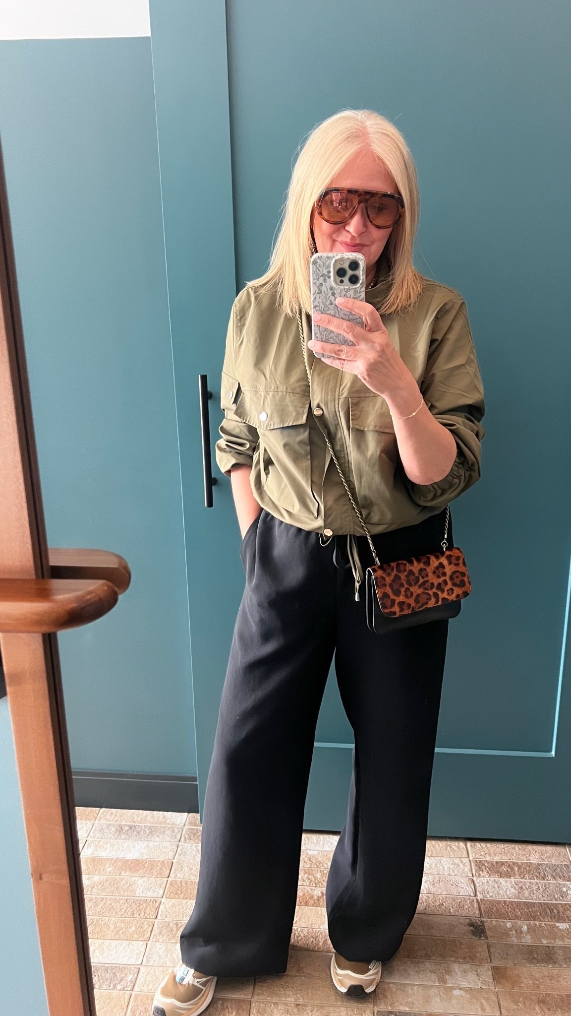 Travel OOTD
jacket size large
Pants size medium

#LTKdayinmylife #LTKootd #LTKOver40