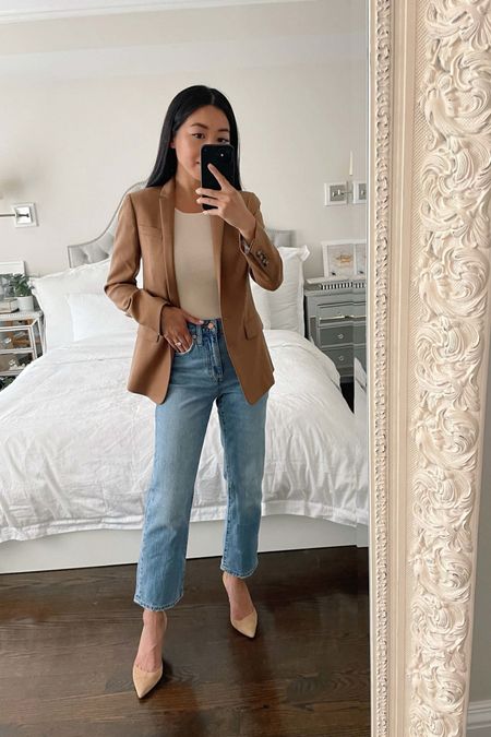 30% off JCrew with code SHOPNOW // petite fall business casual outfit

•J.Crew boyfriend jeans 24P (note: these run big at the waist)
•J.Crew Regent blazer 0P (00P also works but I sized up for laying)
•Sweater tank xxs
•Suede pumps 5.5

#petite

#LTKworkwear #LTKSeasonal #LTKsalealert