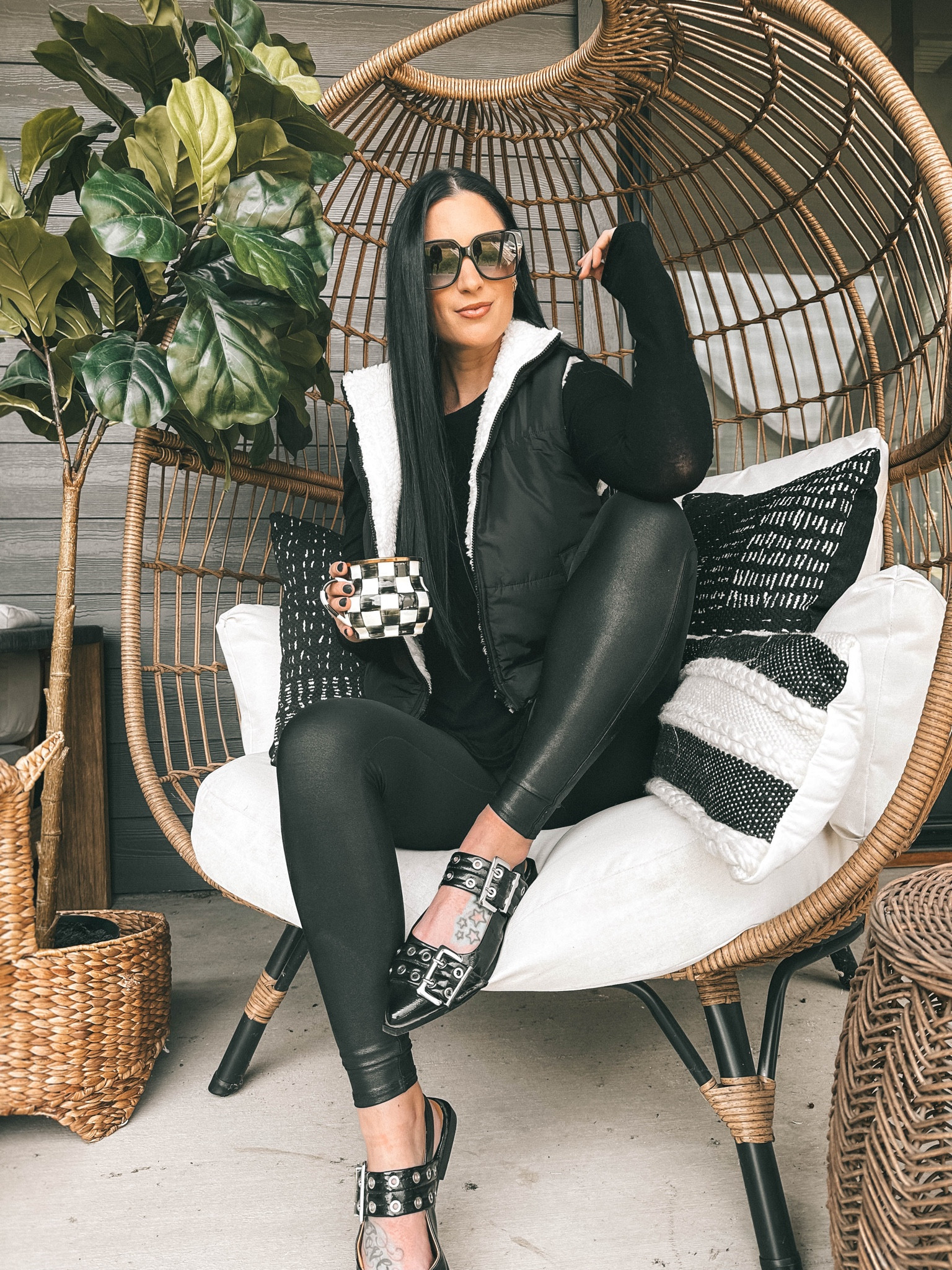 Reversible fleece vests under $16! This vest is so good in person and it’s so affordable! Perfect for fall. 

My faux leather leggings are $10! If you want the spanx faux leather leggings use code DTKxSPANX for 15% off your order and free shipping!

Fall outfit, cozy outfit, affordable fall outfits

#LTKStyleTip #LTKShoeCrush #LTKFindsUnder50