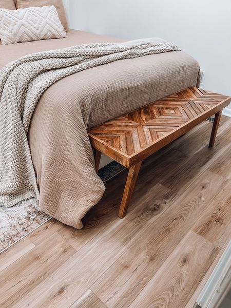 My chunky blanket and bench! ✨ #target #amazon #homedecor #diy #interiordesign #home #masterbedroom

#LTKhome #LTKFind #LTKSeasonal