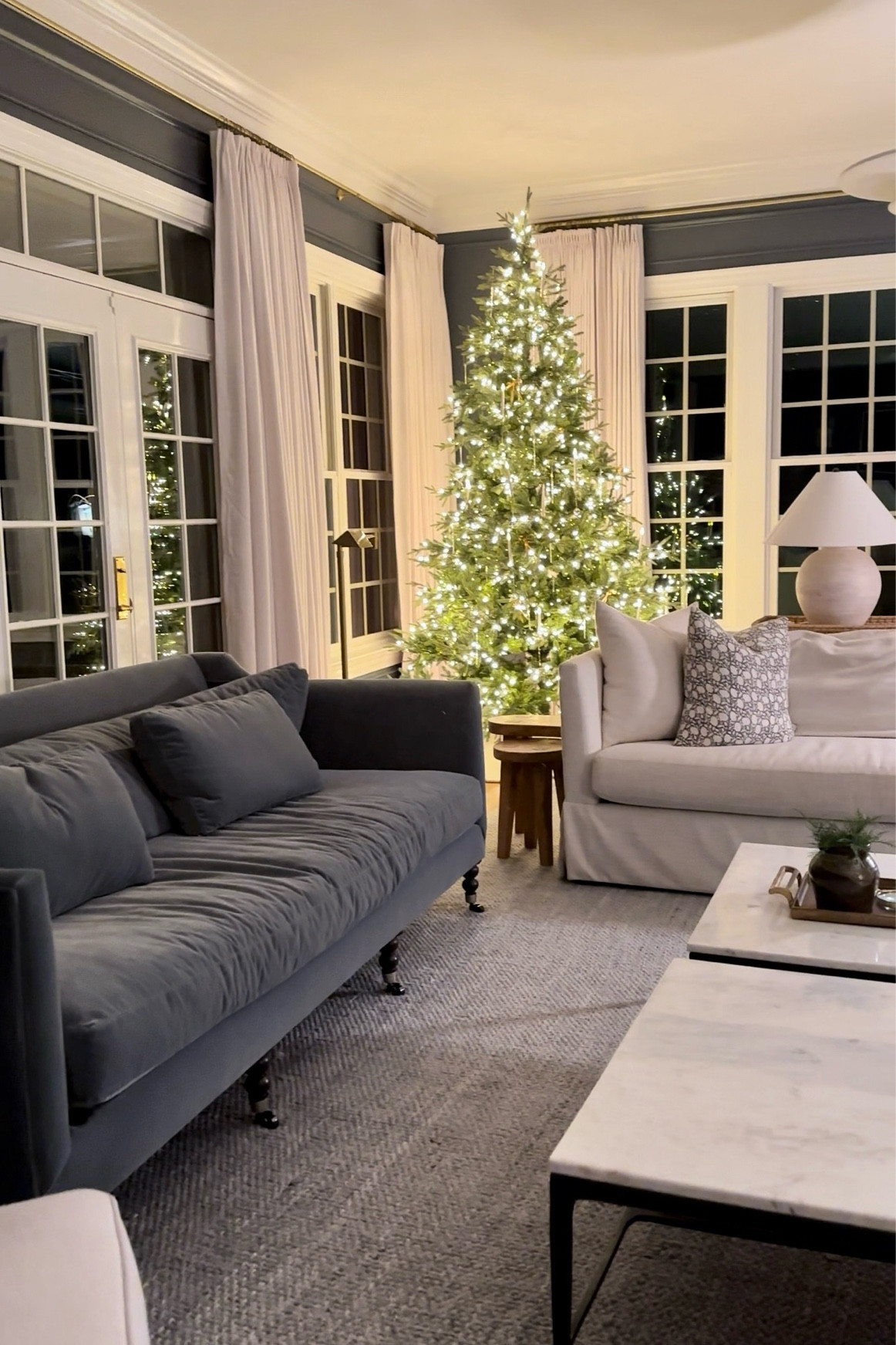 Living room & our 9 ft Christmas tree 

#LTKSeasonal #LTKFindsUnder100 #LTKHoliday