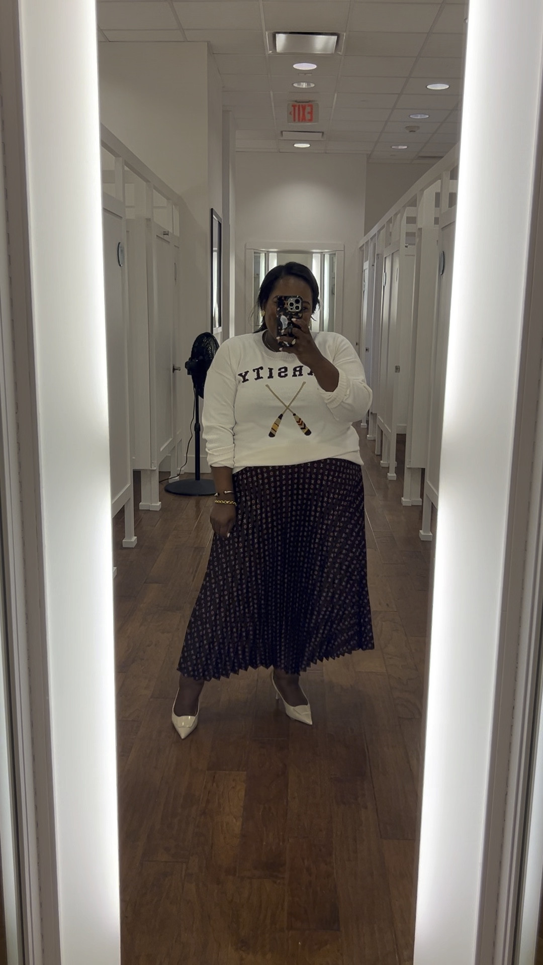 Ready for Fall like yesterday 🍂 how fun is this outfit from LOFT? Wearing an XL in both sweater and skirt. 

#LTKWorkwear #LTKStyleTip #LTKVideo