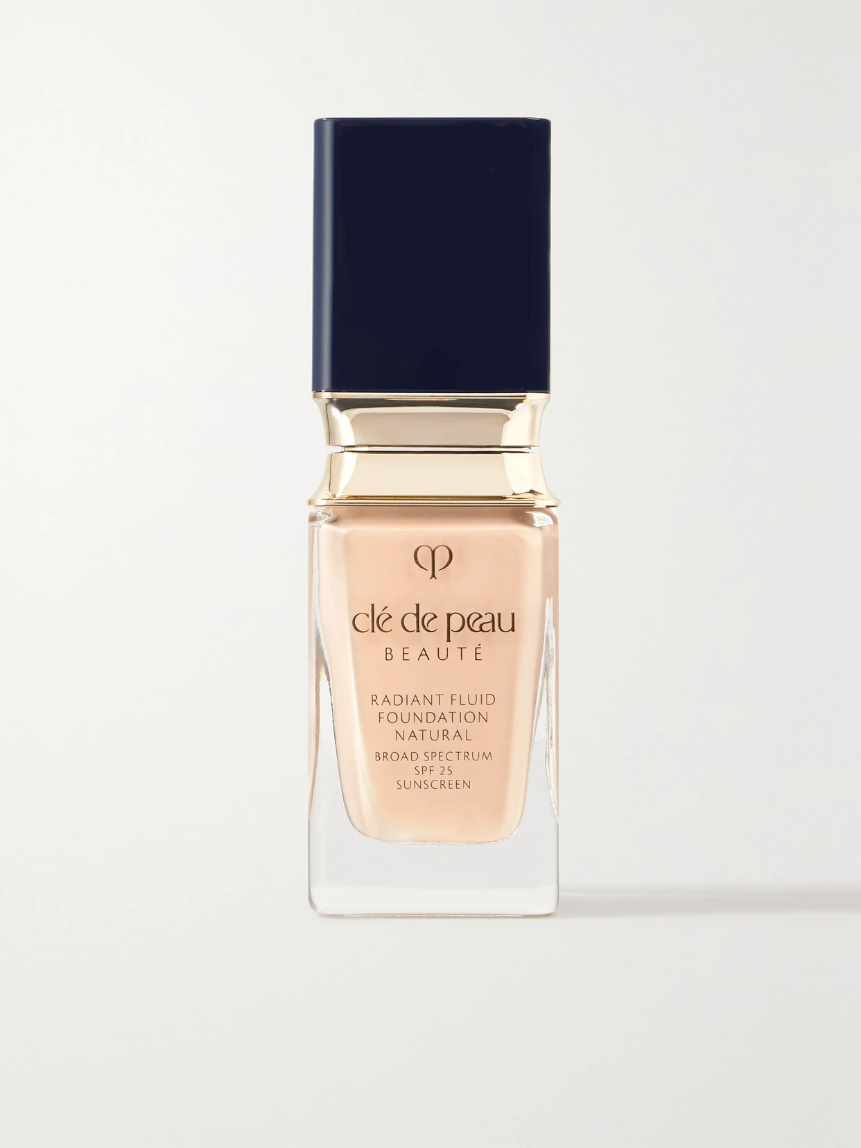 CLÉ DE PEAU BEAUTÉ - Radiant Fluid Natural Foundation Spf25 - O10, 35ml | NET-A-PORTER (US)