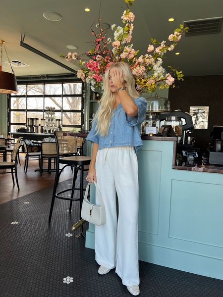 Spring Outfit 💐 

Wearing a small in my shirt and in my pants. Shoes are true to size.

#kathleenpost #springoutfit #springfashion

#LTKshoecrush #LTKSeasonal #LTKstyletip