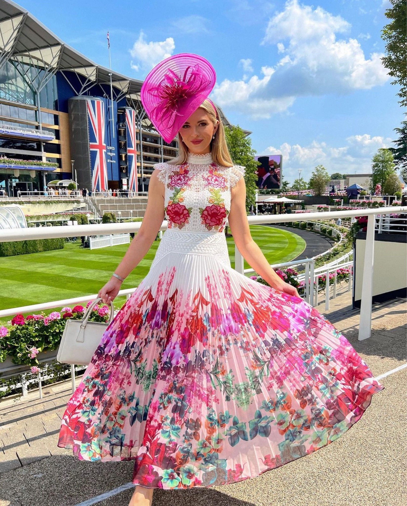 Ladies Day at Royal Ascot 💕🐎🇬🇧 #ascot #royalascot #raceday #weddingguest 

#LTKstyletip #LTKeurope