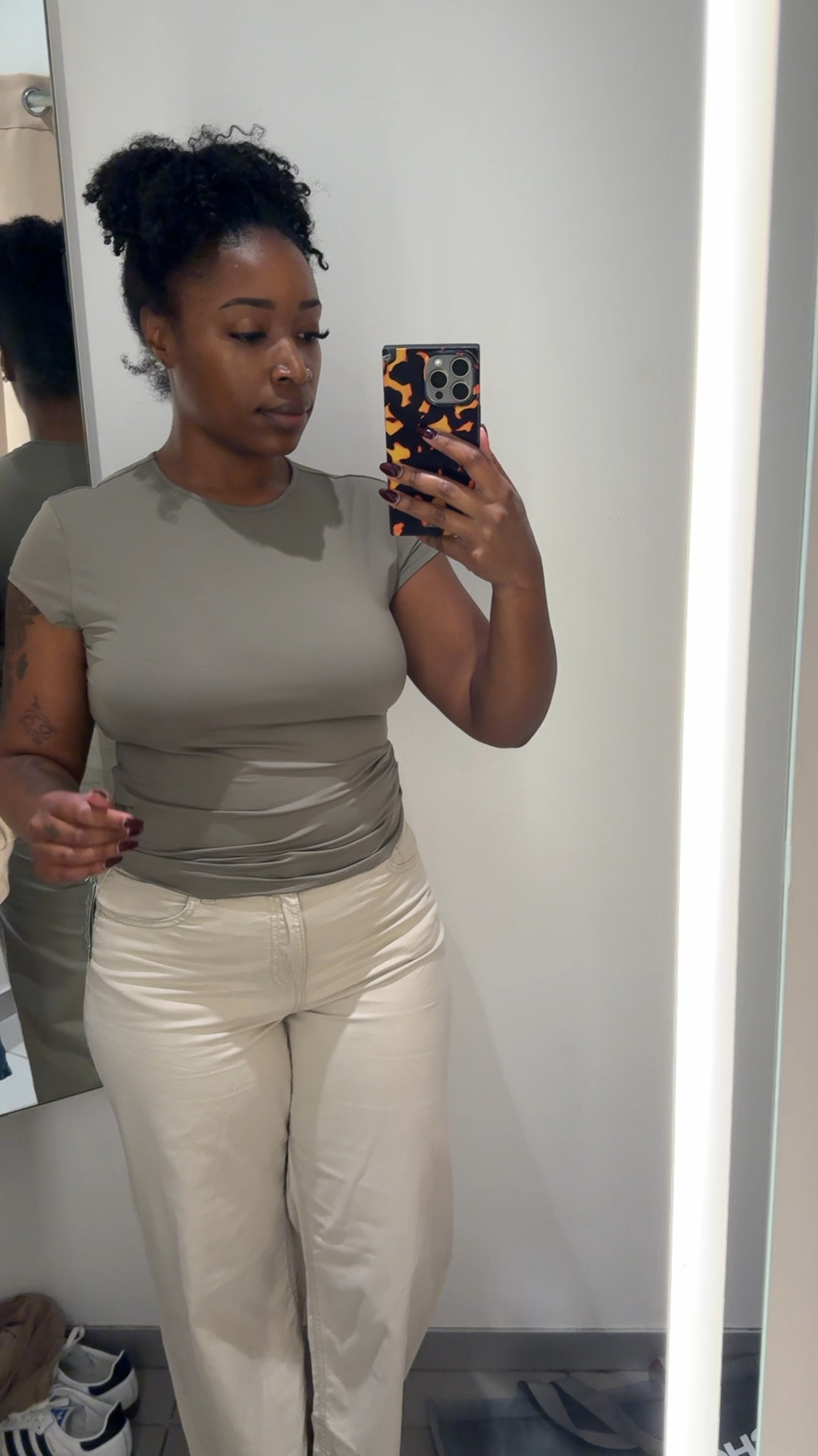 My favorite t-shirts are now available in more colors for the fall 

Double lined shirts, casual shirts h&m 

#LTKMidsize