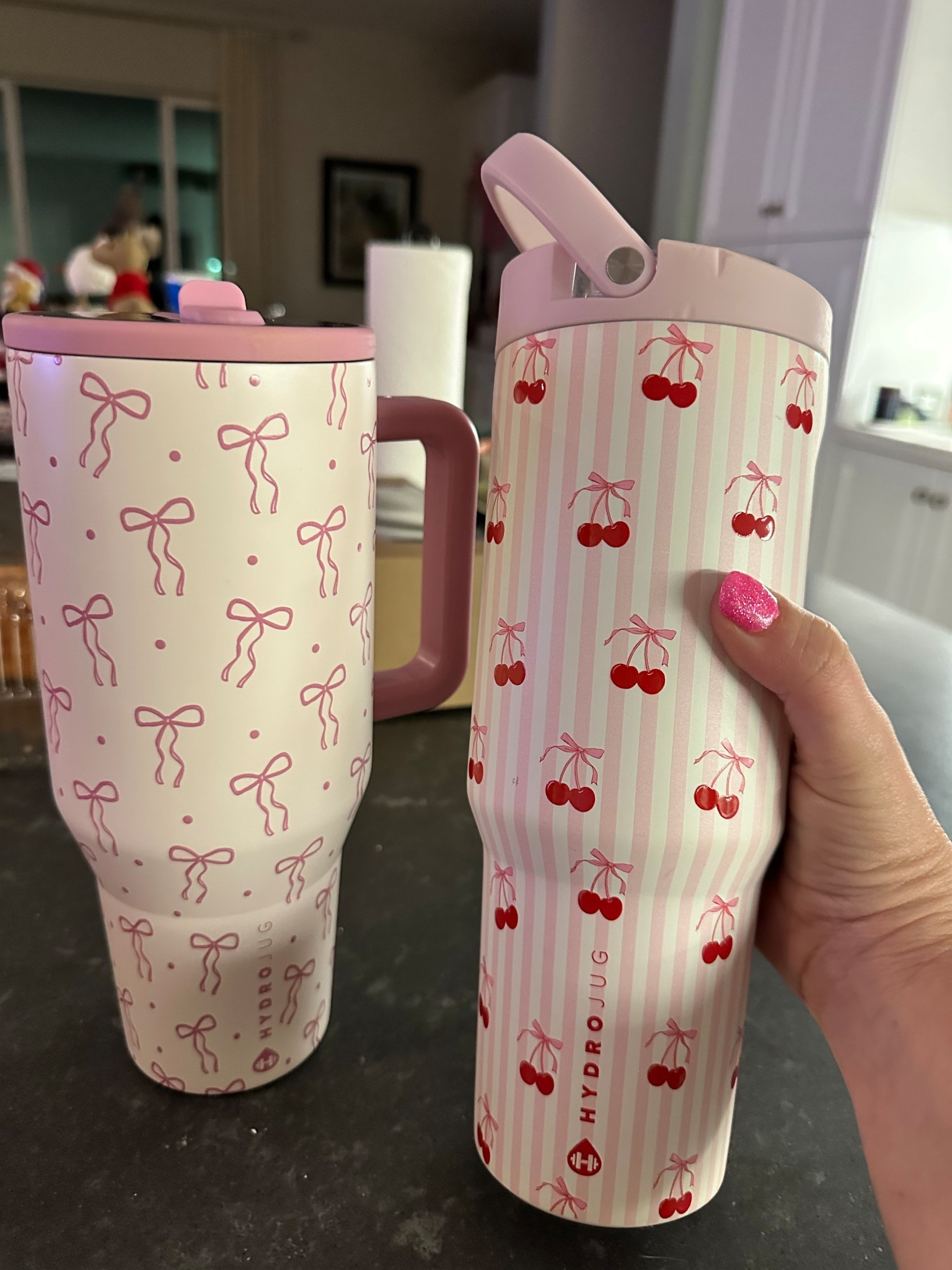 Hydrojugs are on sale and these prints are still available 

Bows 🎀 and cherries 🍒 😍🤩❤️

#LTKGiftGuide
