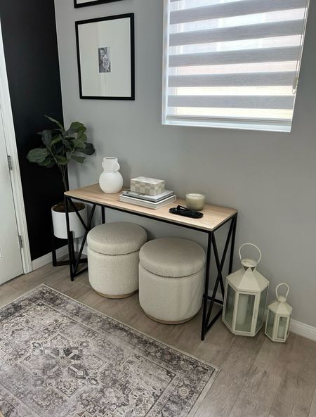 Foyer decor // Console table styling

#LTKhome
