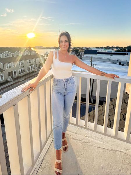 This cream colored one shoulder bodysuit is super comfortable and perfect to pair with your favorite jeans. Add a cardigan or jacket to wear for fall !

#LTKunder100 #LTKSeasonal #LTKstyletip