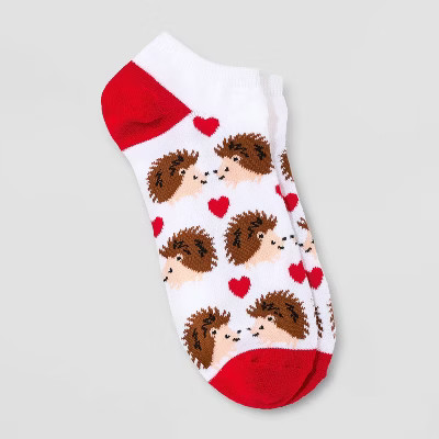 Women's Hedgehog Love Valentine's Day Low Cut Socks - White/Red 4-10 | Target