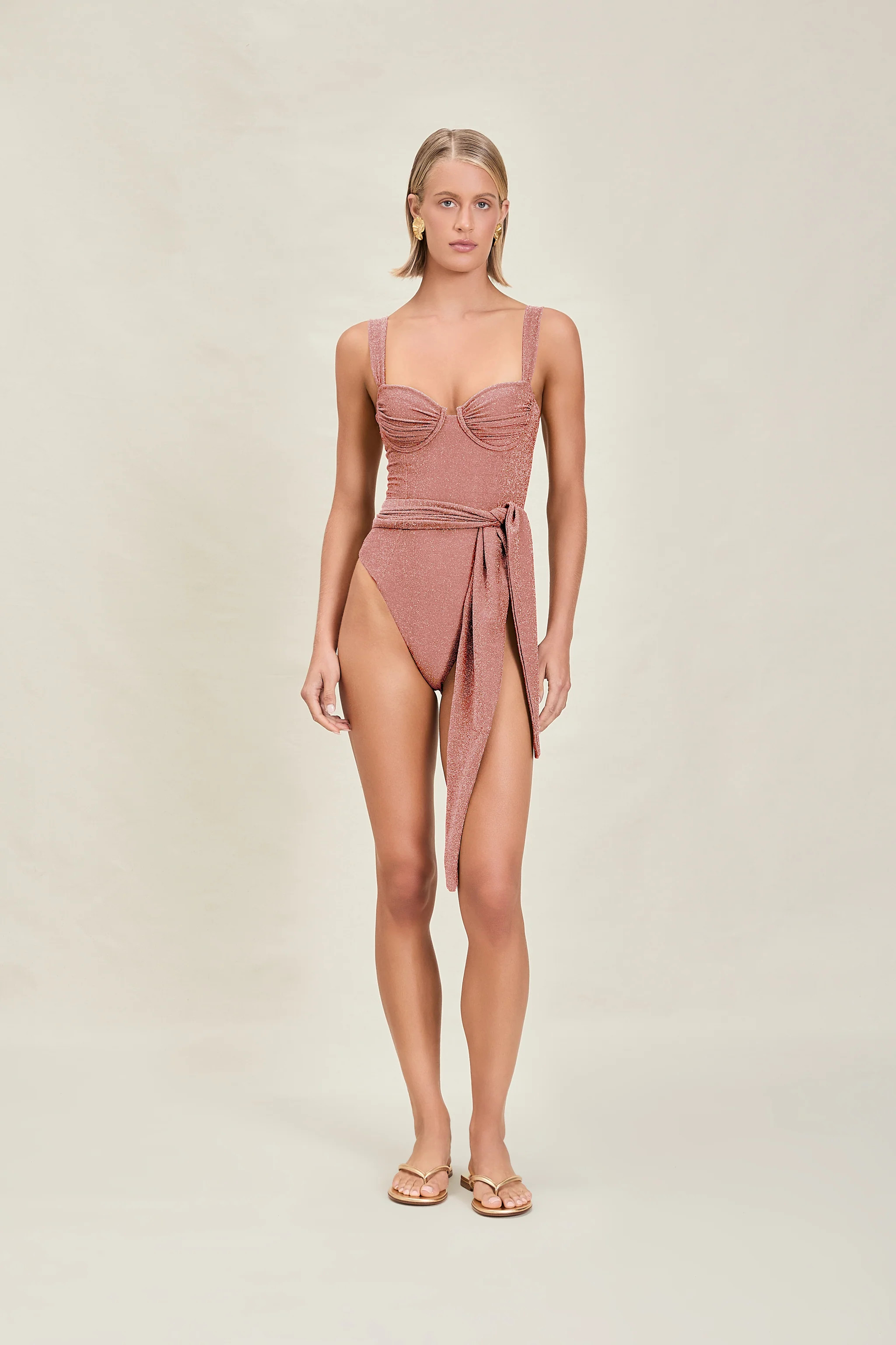 Stephanie Full-Piece | Devon Windsor