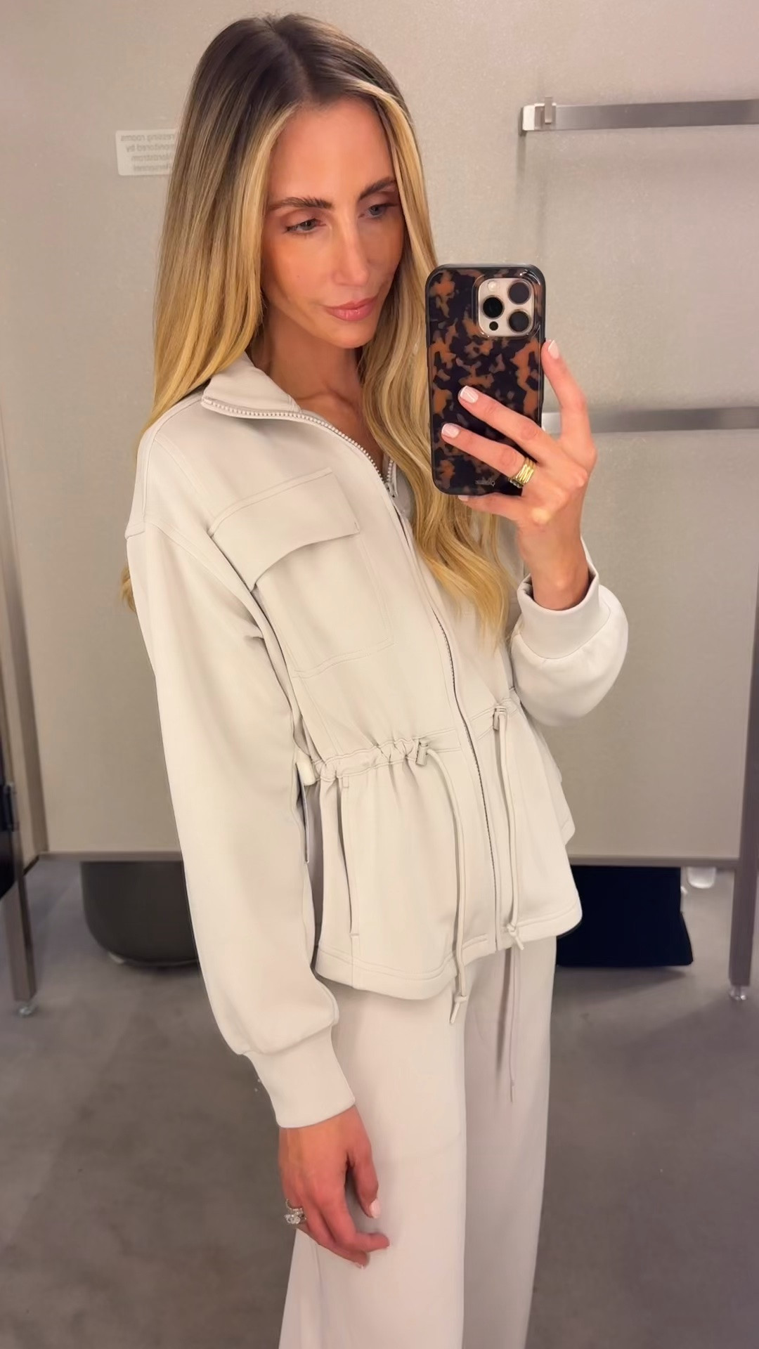 This lounge set is SO soft and absolutely stunning. Perfect for errands, travel, or lounging at home.

#LTKootd #LTKmomlife #LTKSaleAlert
