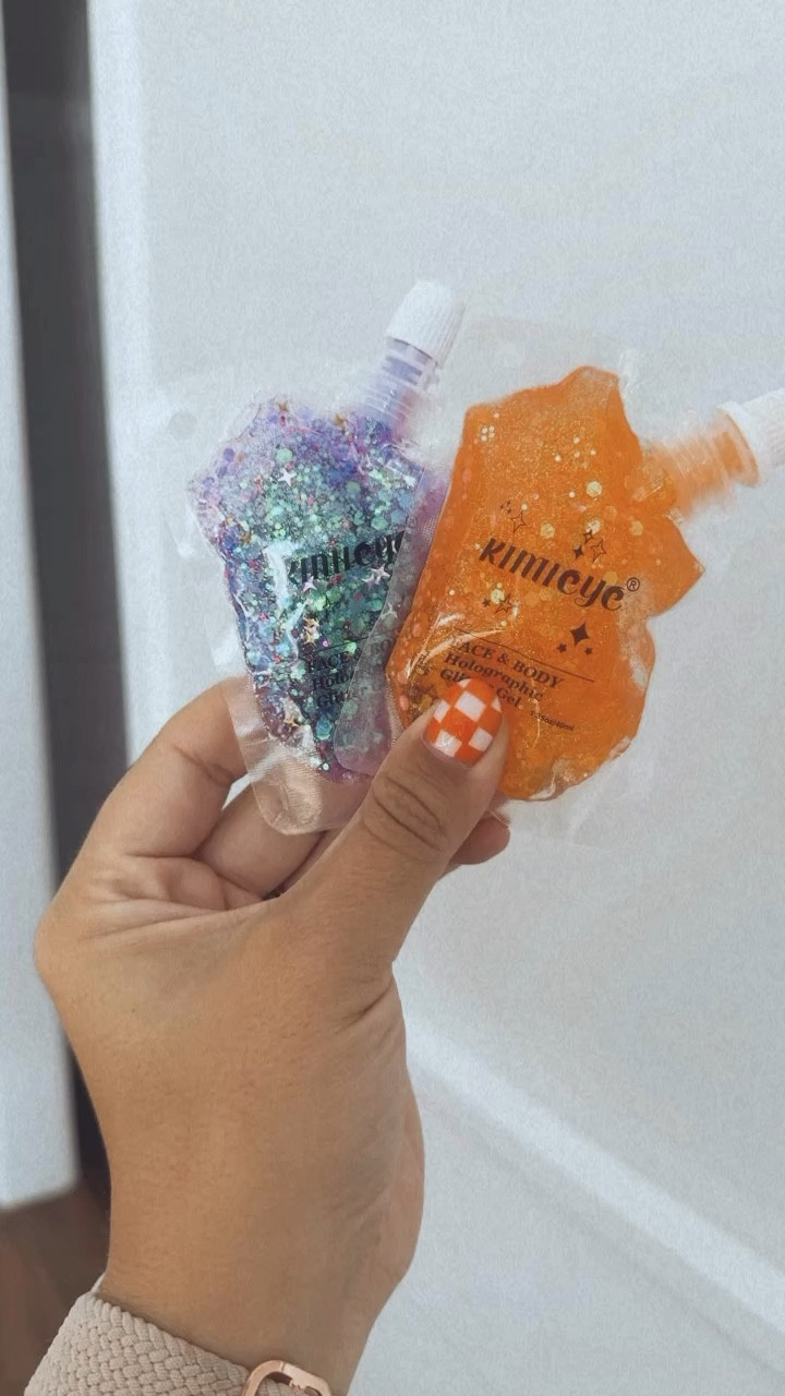 Football season is here!! Hair and body glitter to root on your favorite team! 

Toddler 
Toddler hair
Body glitter
Hair glitter
Clemson
Football
Football season
Hair tutorials 
Toddler hair styles 


#LTKKids