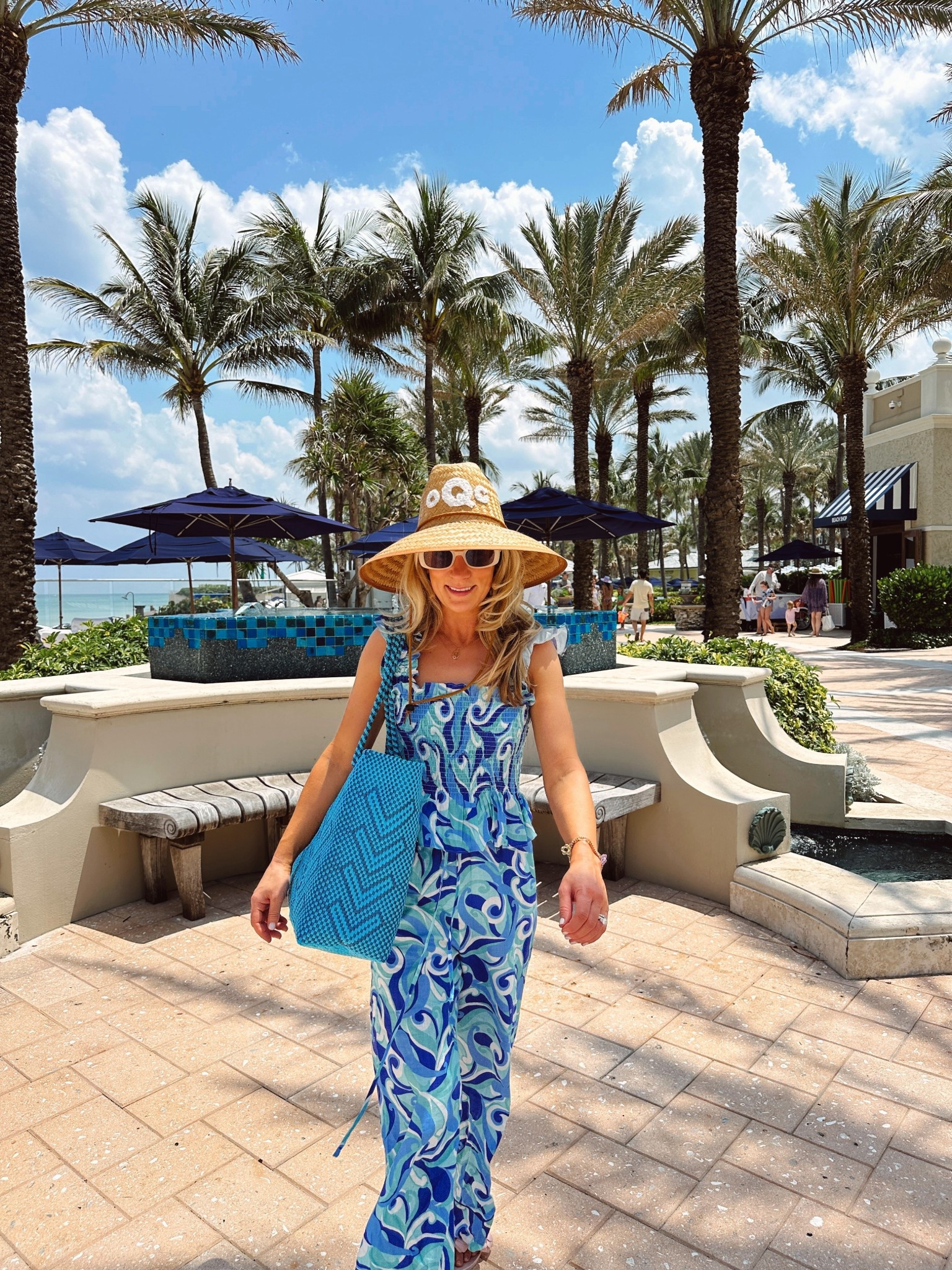 The only beach bag I’m reaching for lately! 🌊 
The @tinmarinbrand bag is seriously the cutest + fits everything! 

#TinMarinStyle #ad 

#LTKFindsUnder100 #LTKTravel #LTKSummerEdit