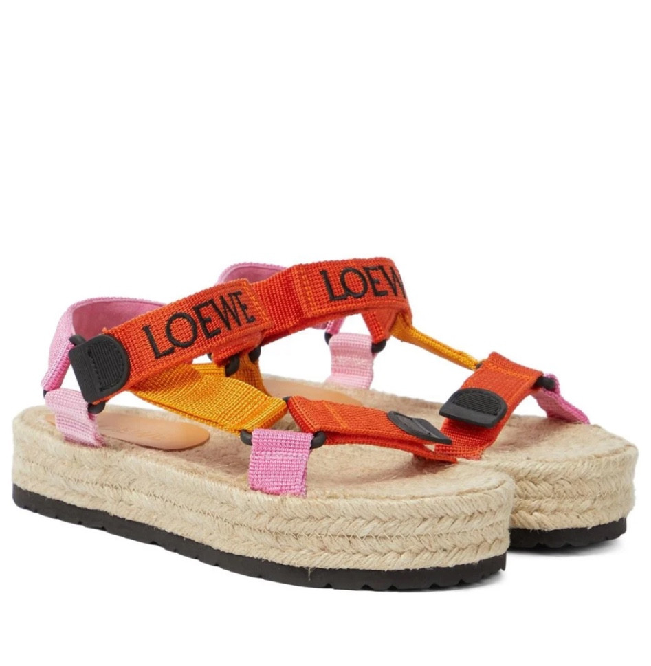 Pop color best sale hybrid sandal