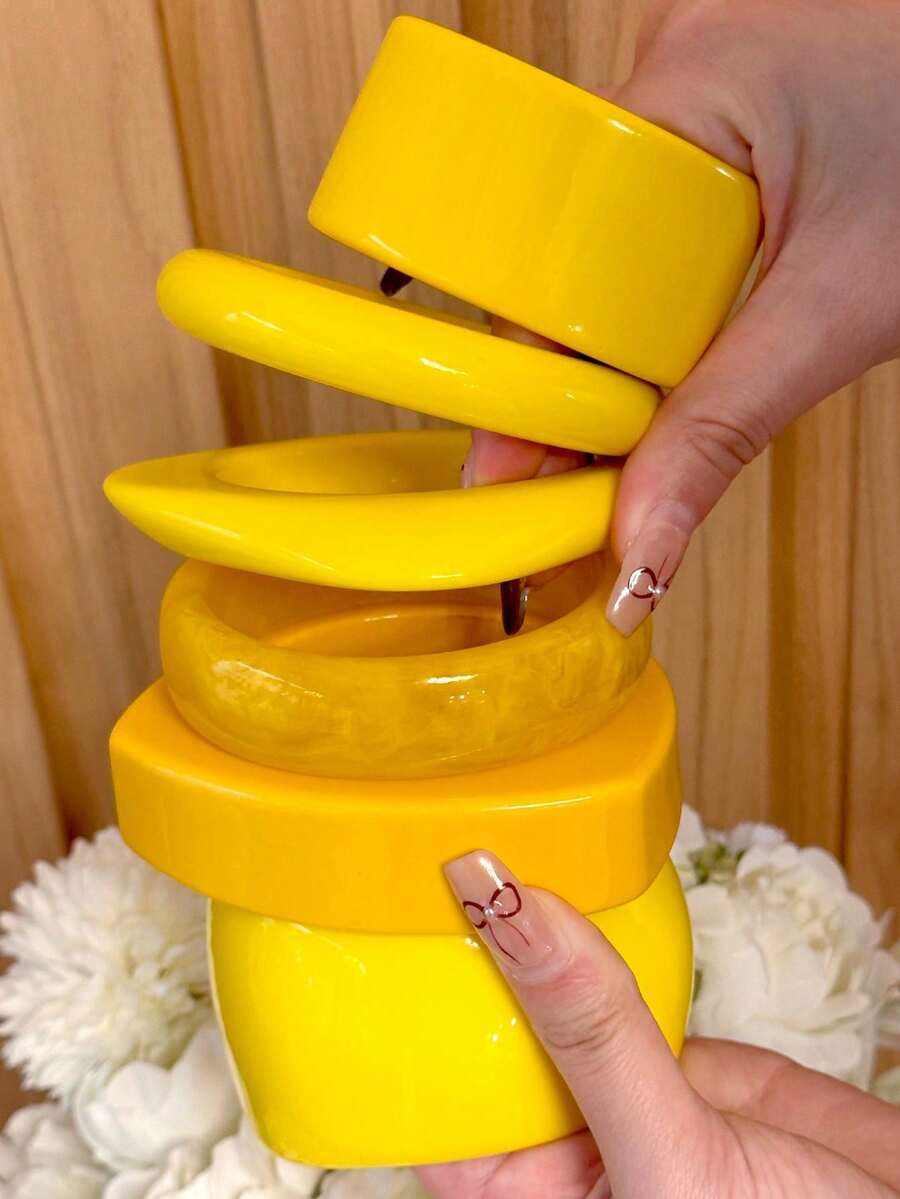 1pc Women's Elegant Yellow Resin Bangle, Asymmetrical Shaped, Simple & Versatile Design, Mature | SHEIN