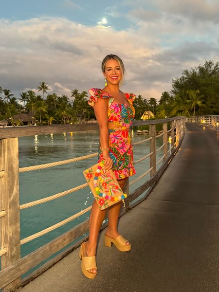 Perfect vacay look and totally affordable. Cutout tropical print dress under $20 and shoes BOGO right now!

#LTKtravel #LTKfindsunder50 #LTKSeasonal