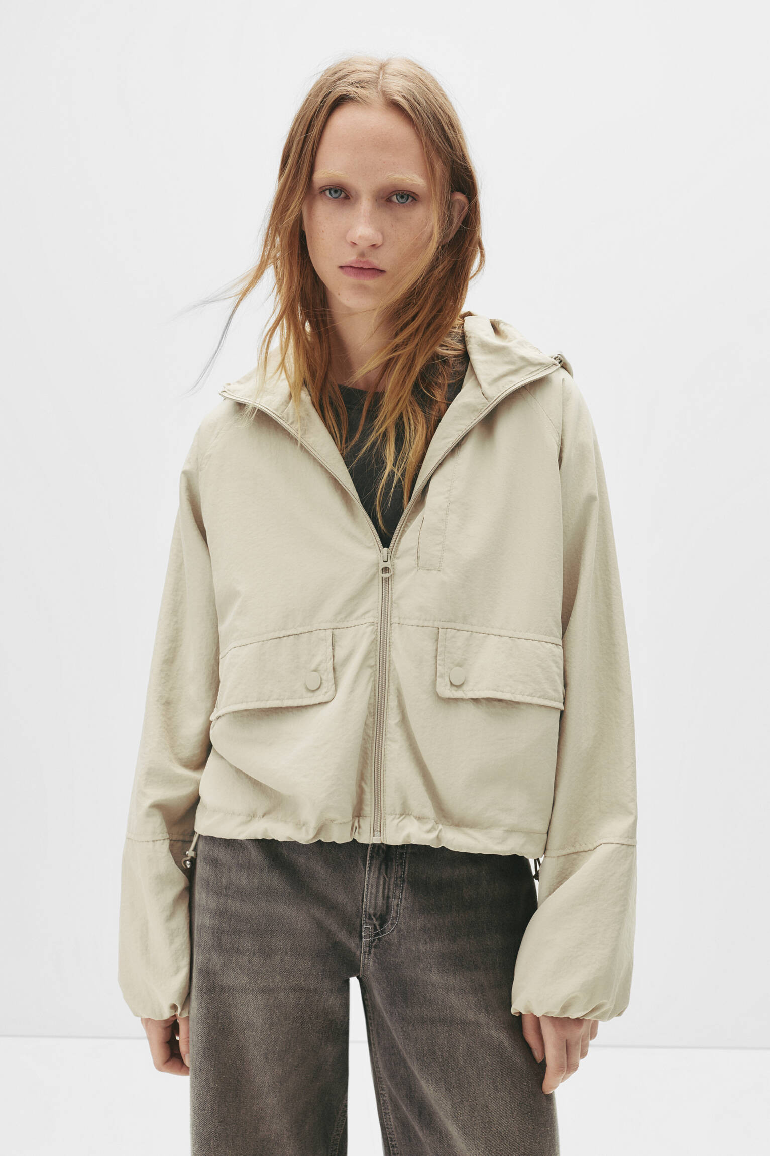 Short lightweight jacket with hood - pull&bear | PULL and BEAR UK