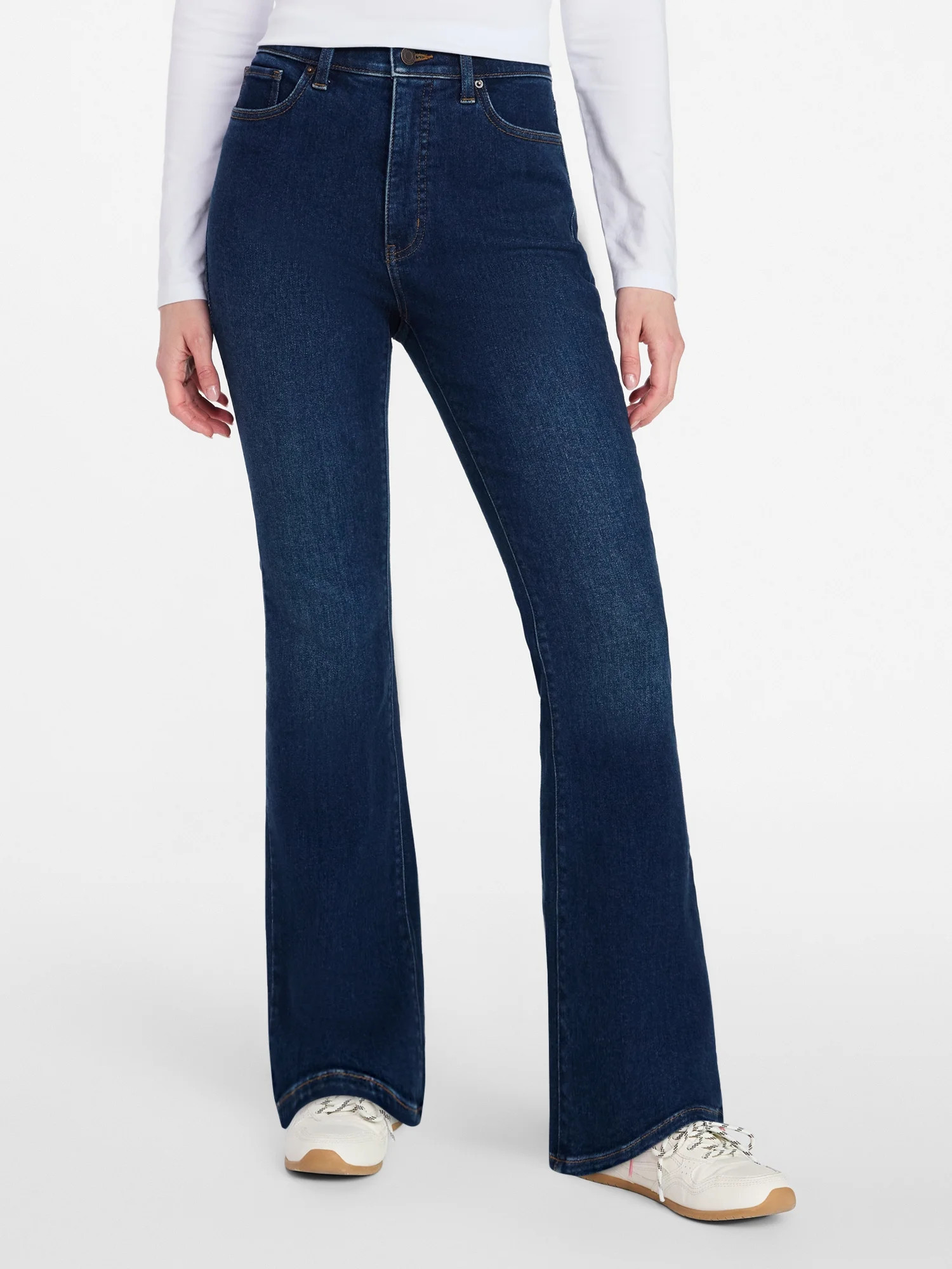 Time and Tru Women's and Women's Plus High Rise Flare Jeans, 31" Inseam Regular, Sizes 0-22 | Walmart (US)