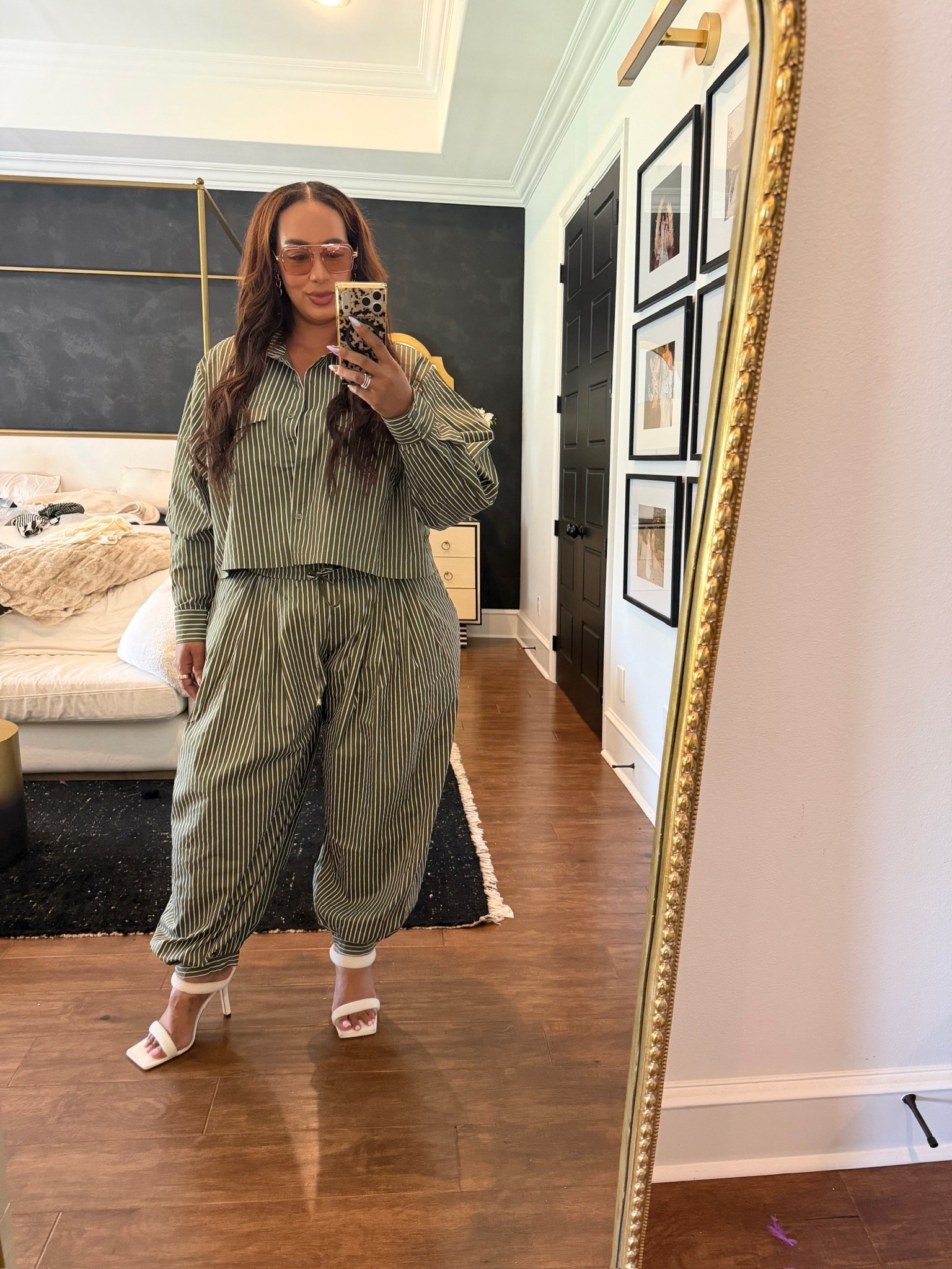 A matching moment 🤎 This Akira two-piece set is curve-friendly, flattering, and an easy way to look instantly pulled together.

#LTKMidsize #LTKootd #LTKTravel