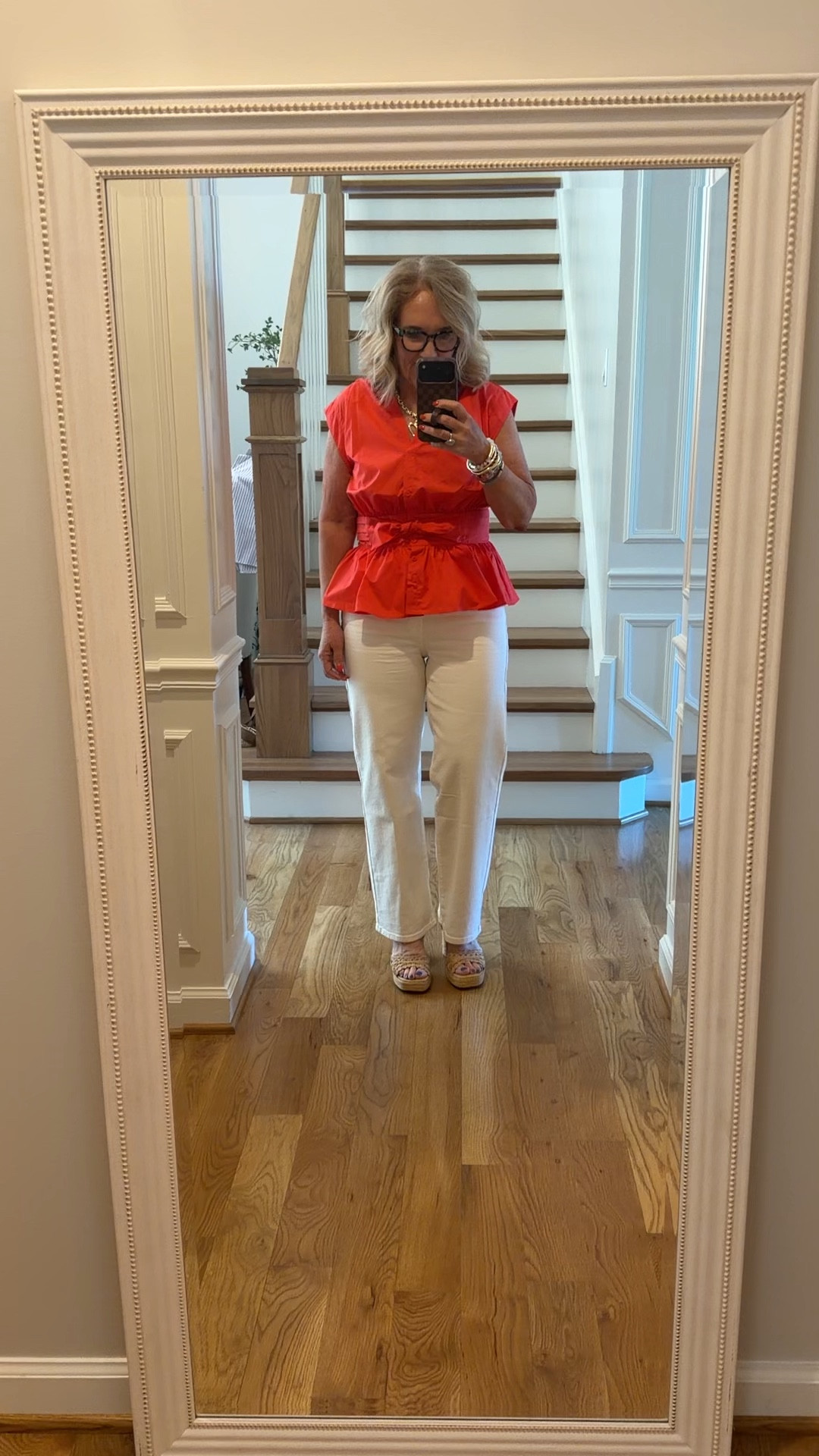 Avara 15% off code NANETTE15

These jeans are a hint off white. Wearing an 8/29
Medium in the cute flirty top

Most items are true to size, I’m wearing a medium, 8, 29 in all except the following recommendations:
Red jeans definitely size up. I orders an 8/29 and they are too tight. Next size up would be better
Tammy gauze top I sized down to a small for a more tailored look. Medium would have been a bit more relaxed.
The Seychelles sandals are very comfortable. Cushioned footbed, so pretty with dresses or jeans. If in-between, size down.

Spring outfits 2026 Memorial Day outfit summer casual colored jeans