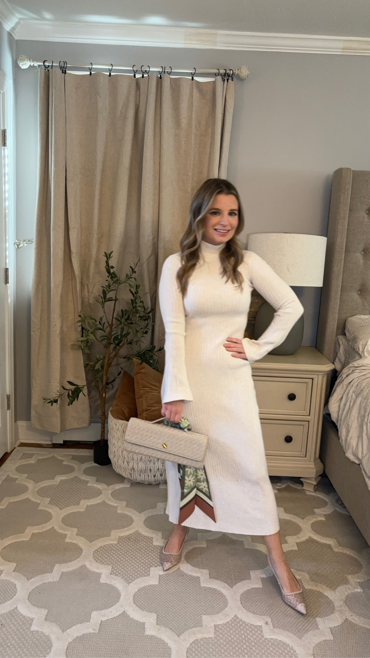 Adding a scarf to a bag for transitioning into spring! 

#LTKFindsUnder50 #LTKWorkwear #LTKSeasonal